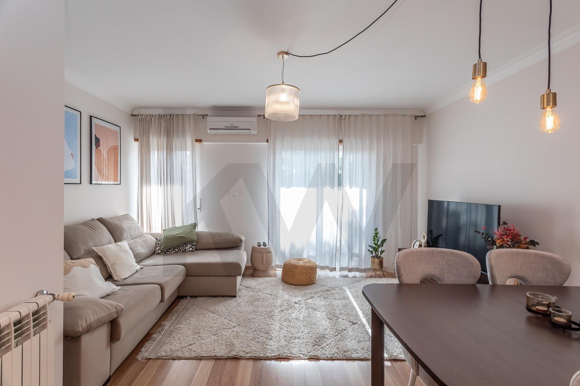 Apartamento T3 à Venda em Bobadela Lrs - Lisboa - Portugal - 1