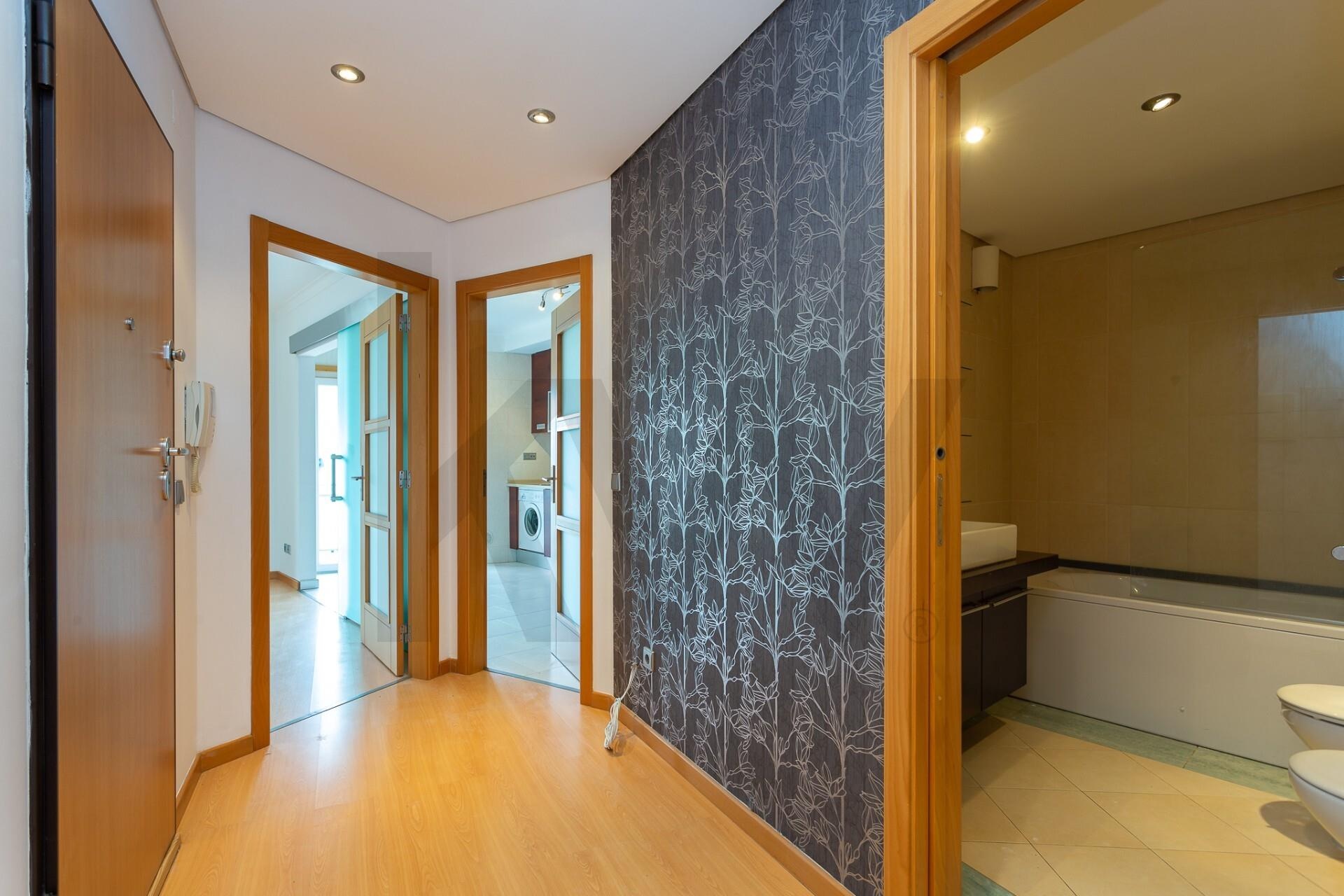 Apartamento T3 à Venda em Corroios - Setúbal - Portugal - 2