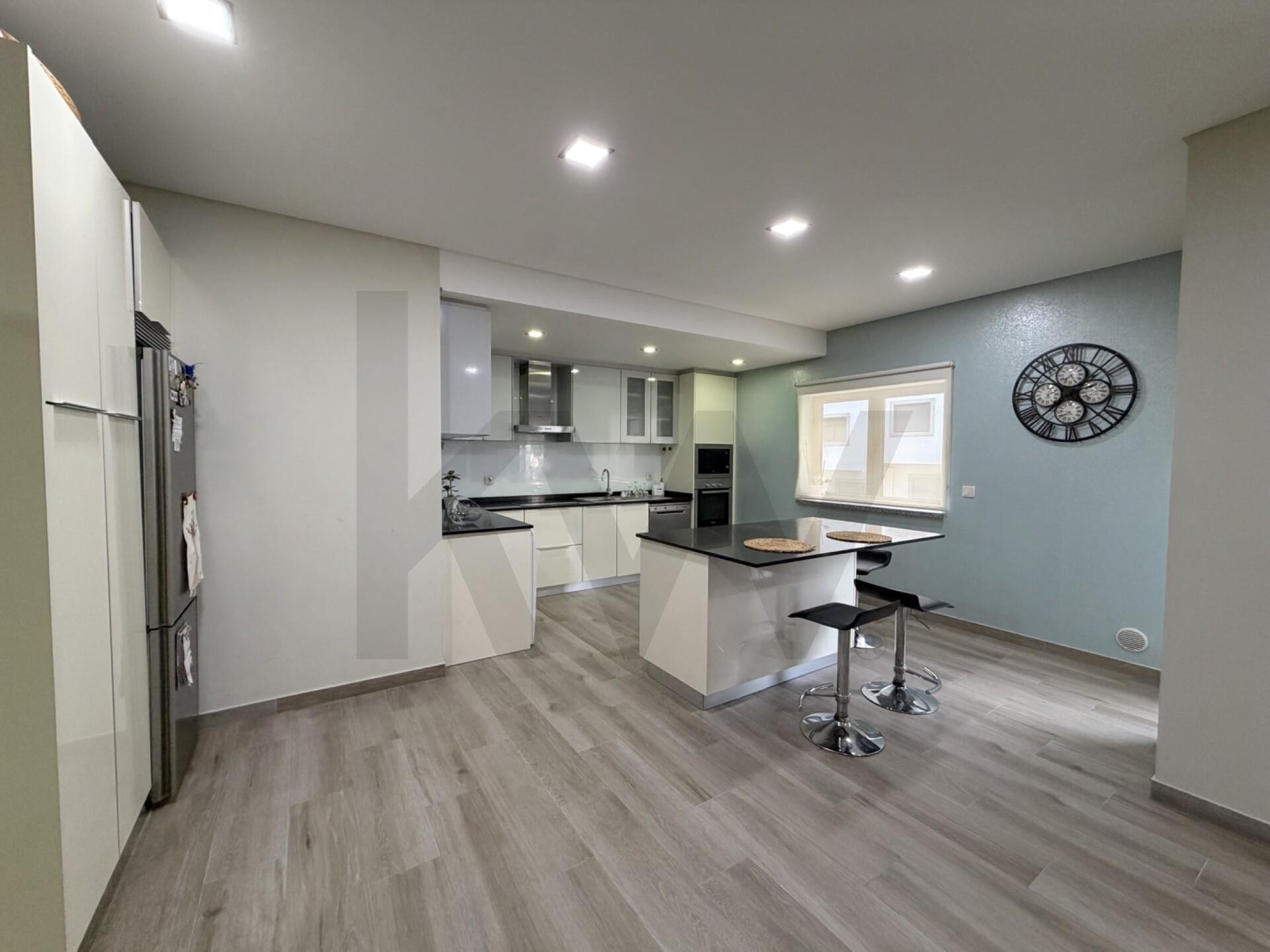 Apartamento T3 à Venda em Fundão - Castelo Branco - Portugal - 2