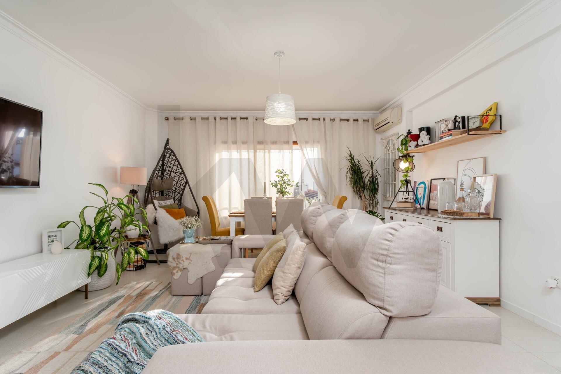 Apartamento T3 à Venda em Palhais Brr - Setúbal - Portugal - 4