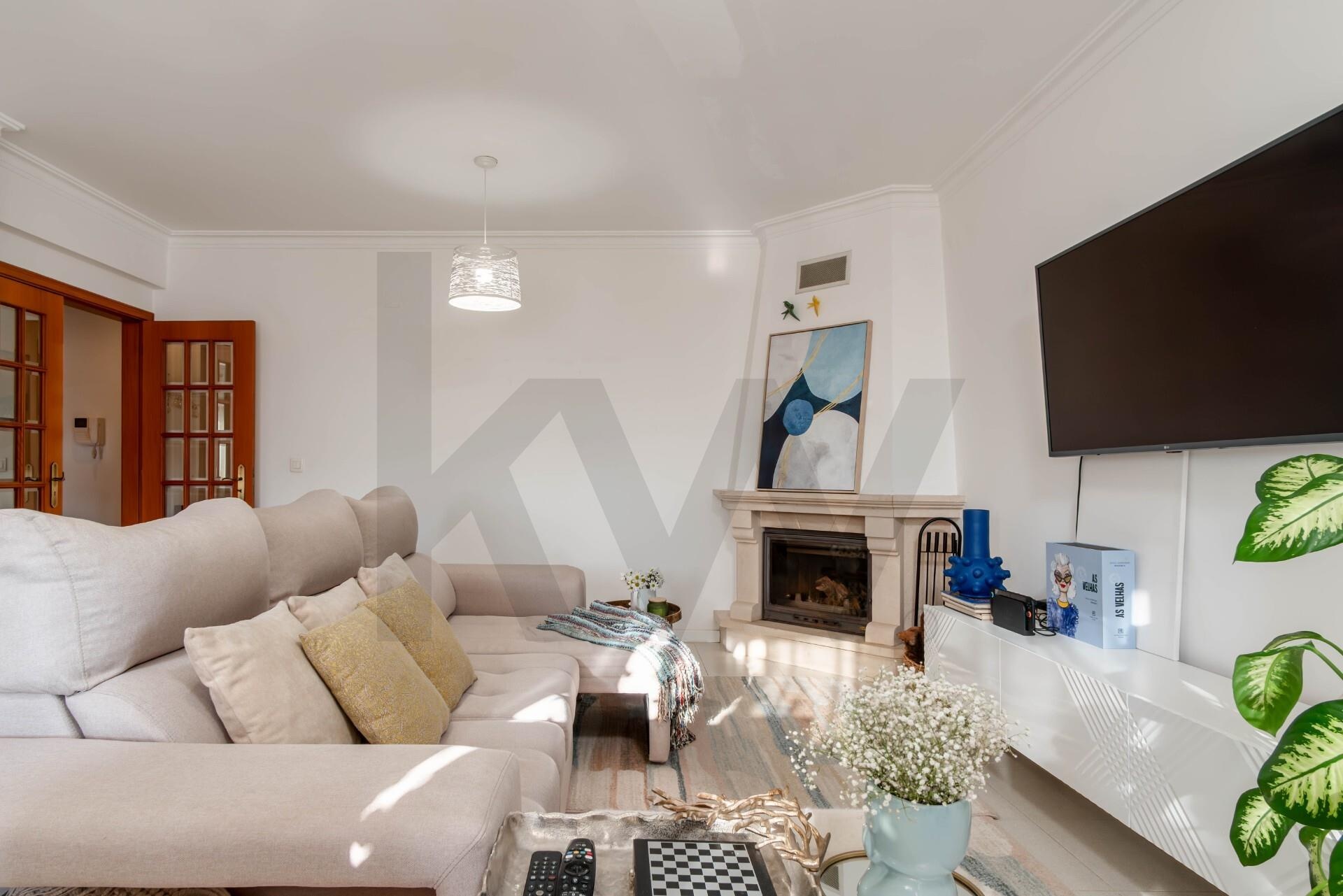 Apartamento T3 à Venda em Palhais Brr - Setúbal - Portugal - 5