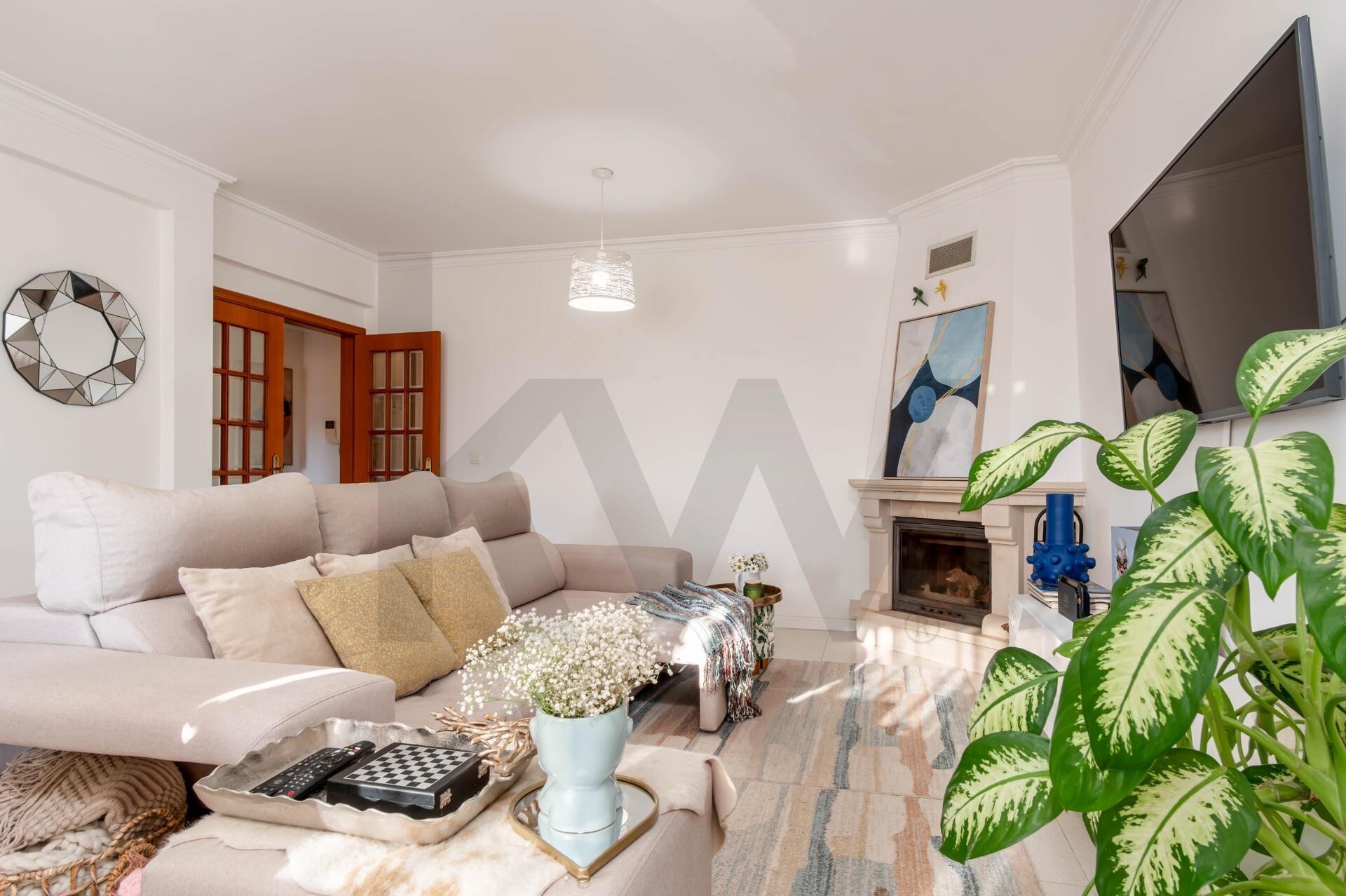 Apartamento T3 à Venda em Palhais Brr - Setúbal - Portugal - 6