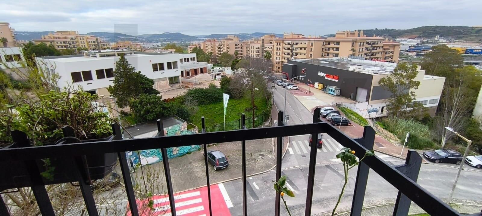 Apartamento de 3 dormitorios en venta en Santo António Cavaleiros - Lisboa - Portugal - 2