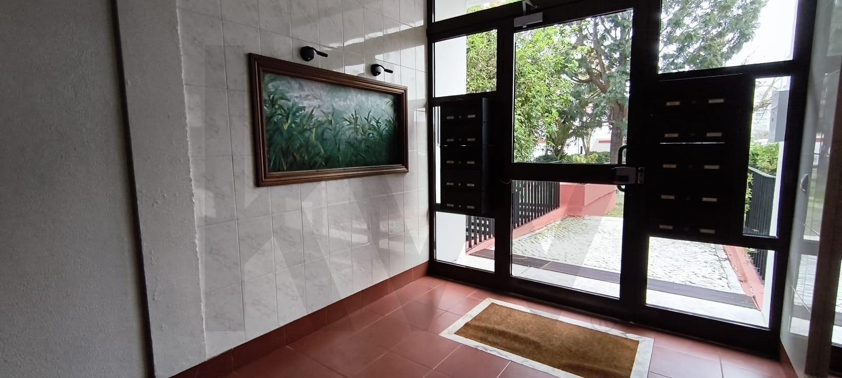 Apartamento de 3 dormitorios en venta en Santo António Cavaleiros - Lisboa - Portugal - 4