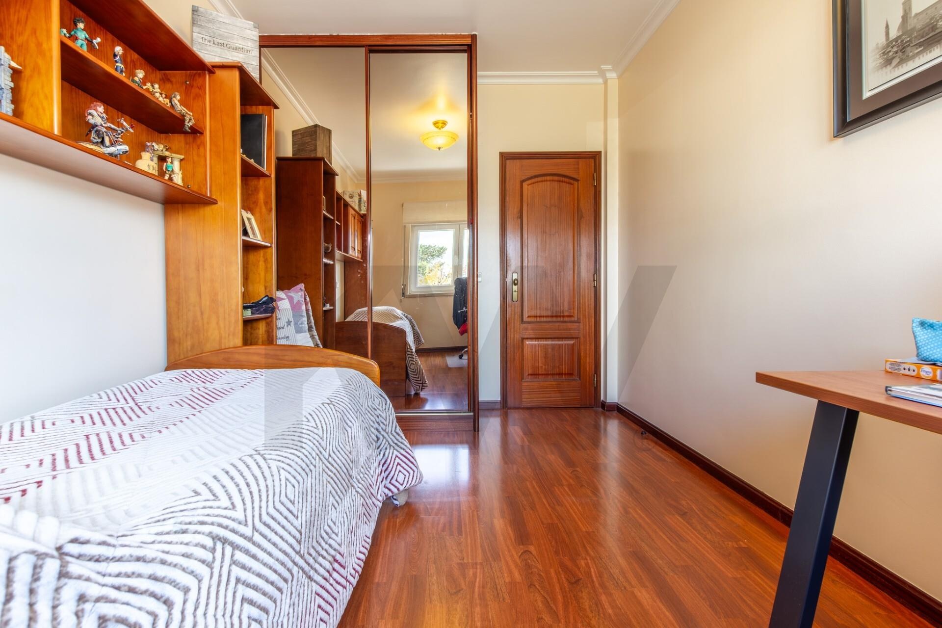 Apartamento T3 à Venda em Santo António Da Charneca - Setúbal - Portugal - 5