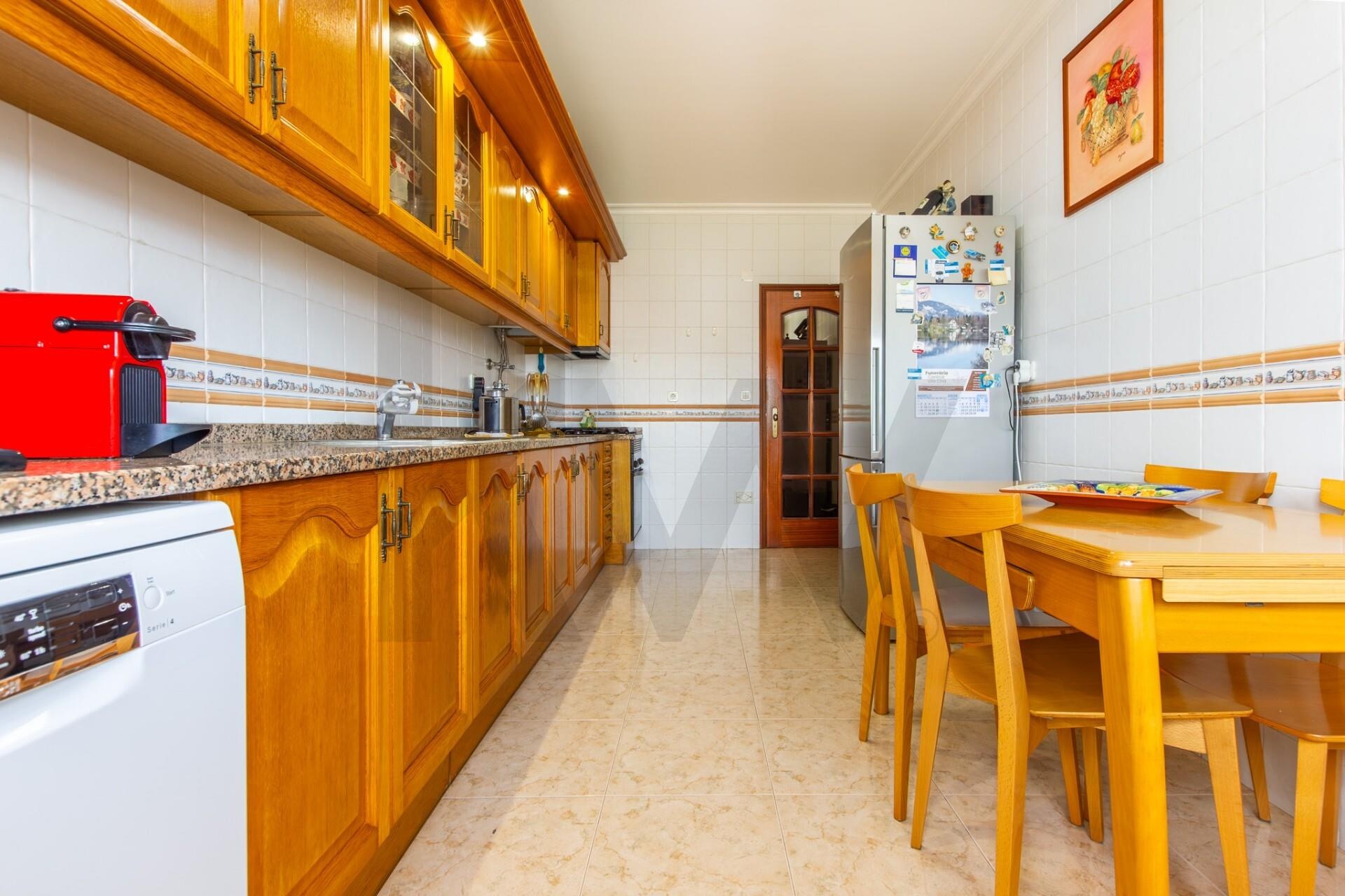 Apartamento T3 à Venda em Santo António Da Charneca - Setúbal - Portugal - 8