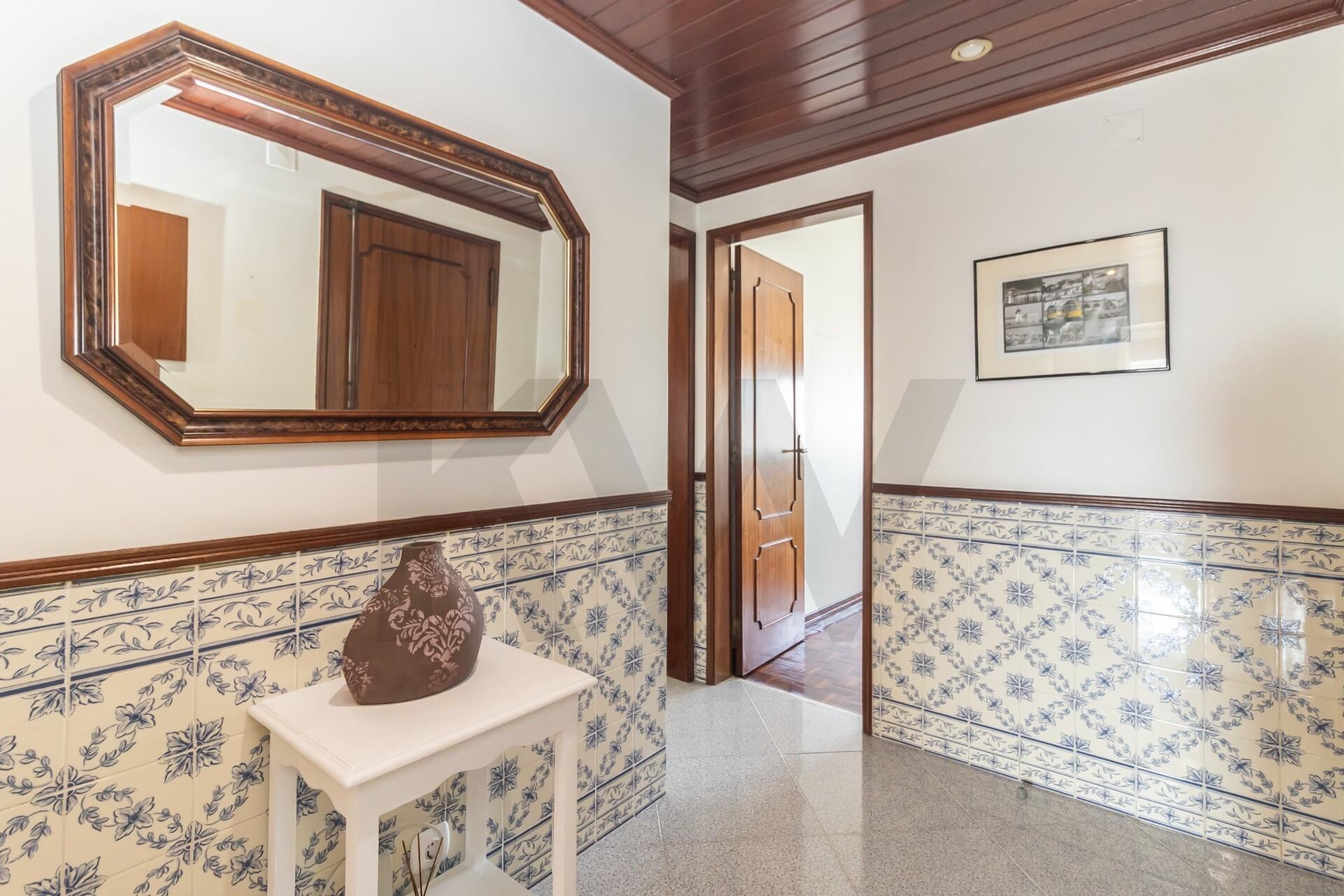 Apartamento T3 à Venda em Seixal - Setúbal - Portugal - 2