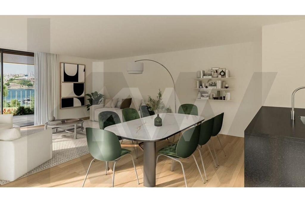 Apartamento T3 à Venda em Vila Nova De Gaia - Porto - Portugal - 2