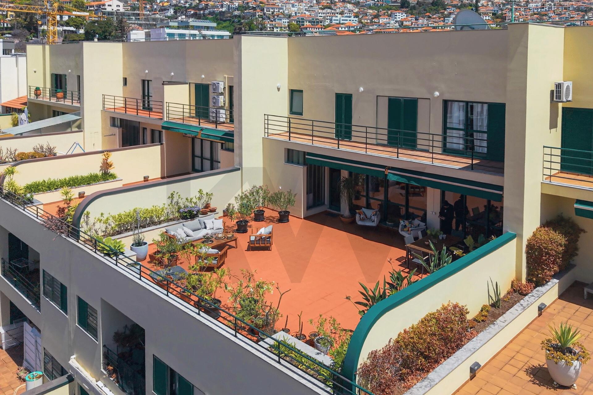 Apartamento T4 en Venta en Funchal - Isla de Madeira - Portugal - 2