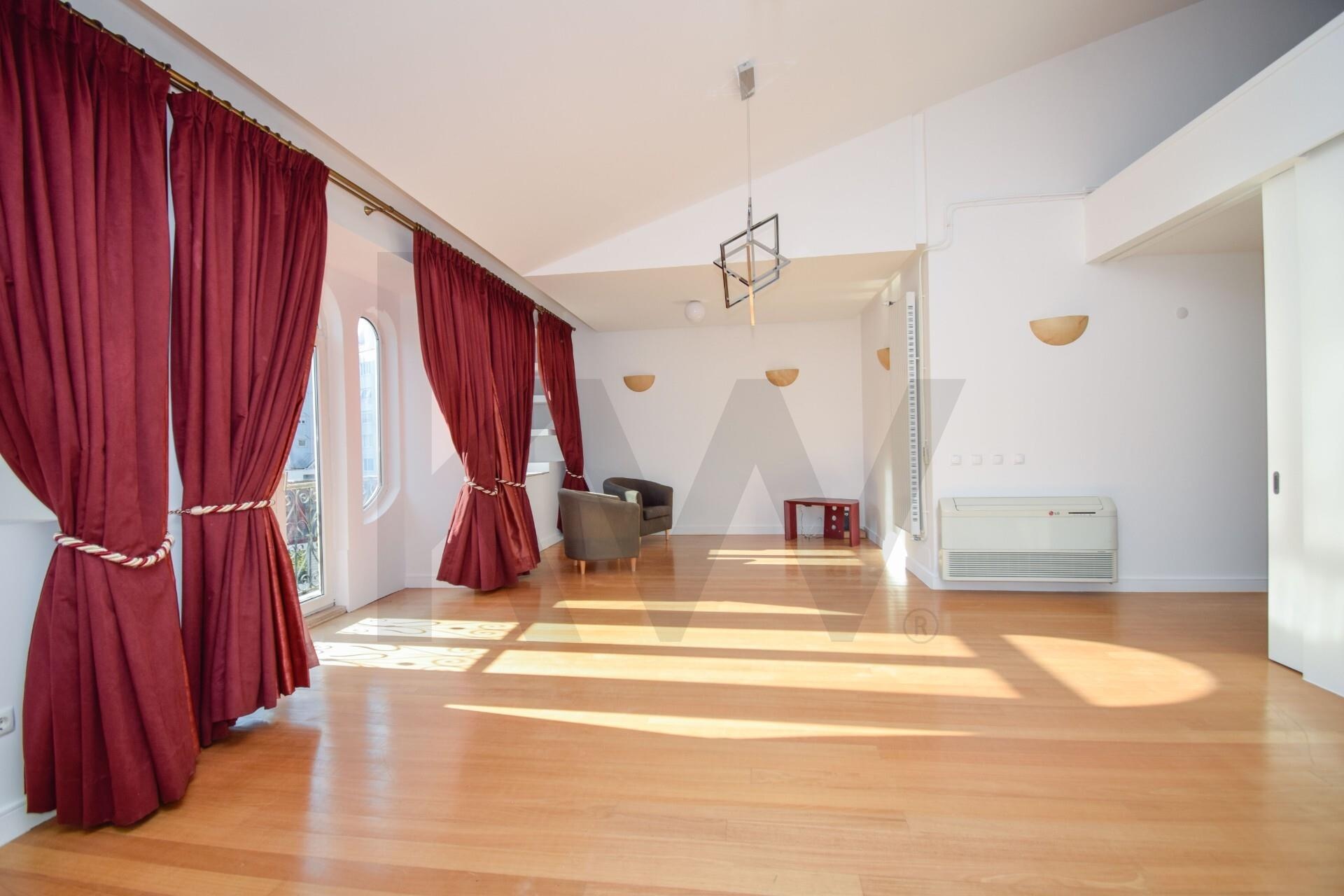 Apartamento T4 à Venda em Lisboa - Portugal - 3