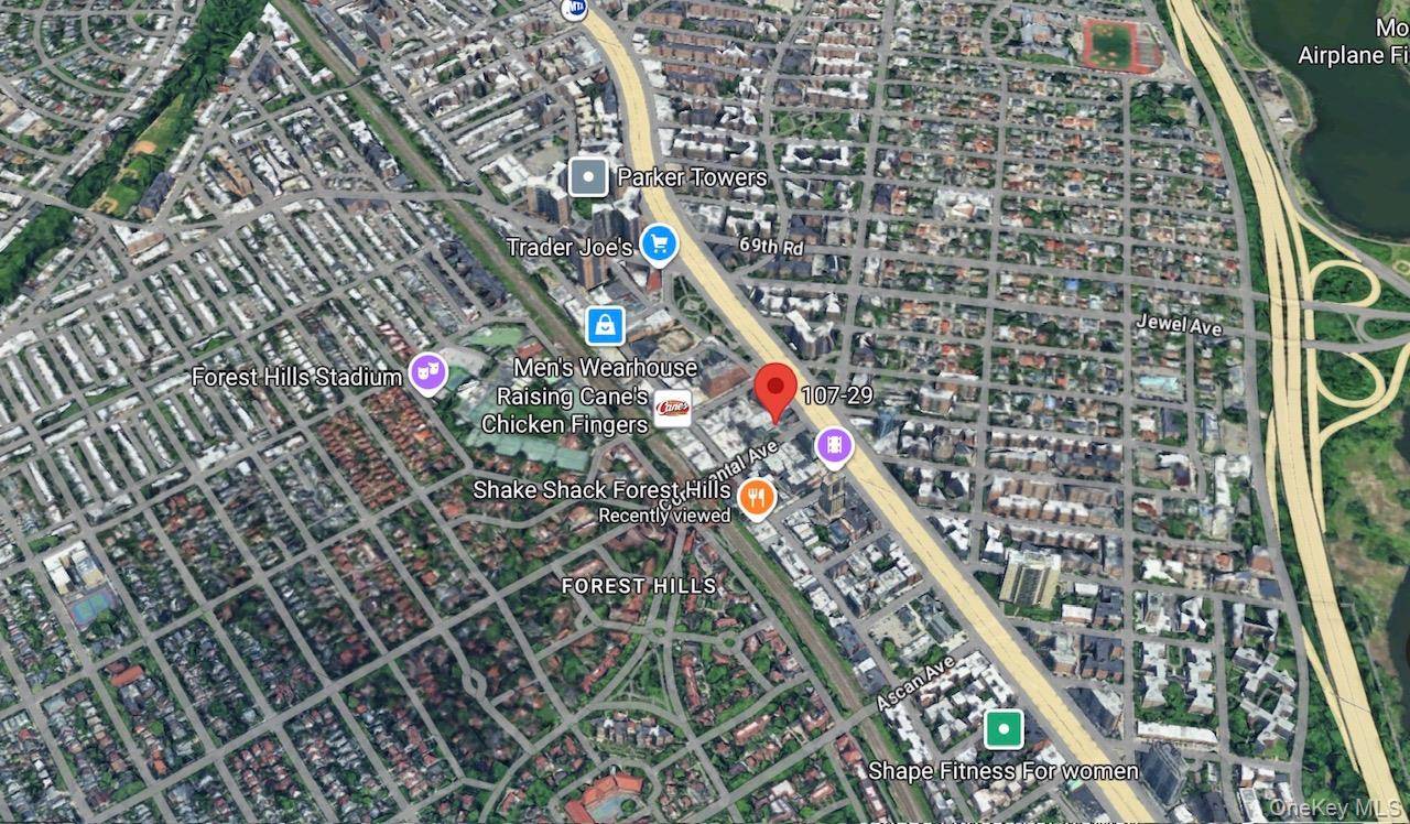 Prédio Comercial à Venda em Forest Hills, NY, EUA - 3