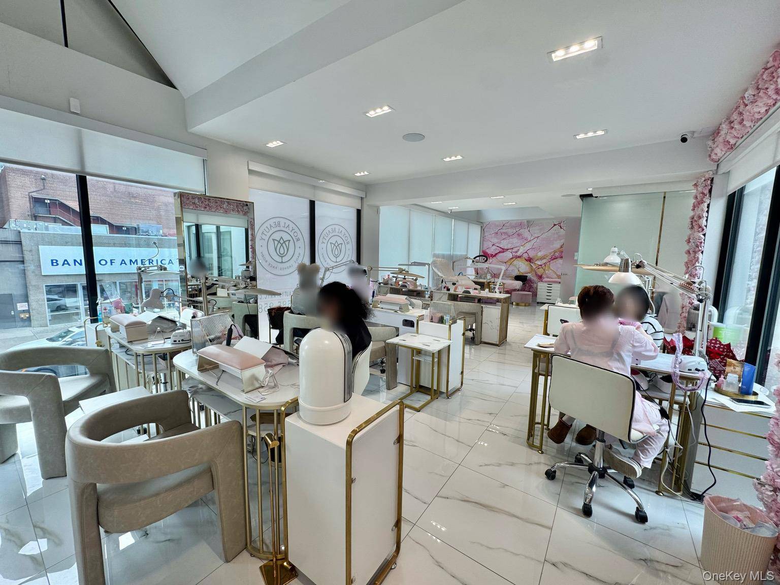 Prédio Comercial à Venda em Forest Hills, NY, EUA - 8