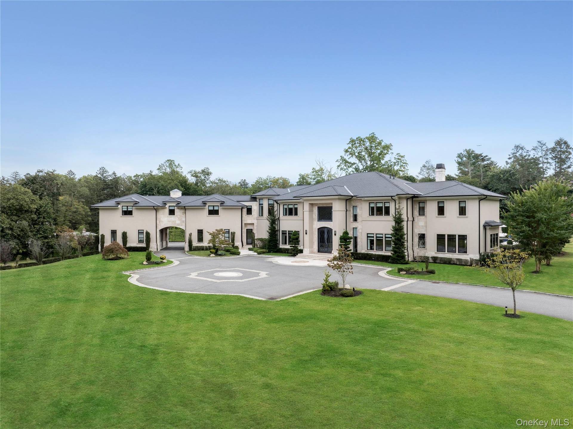 Casa com 10 Quartos à Venda em Old Brookville - NY - EUA - 2