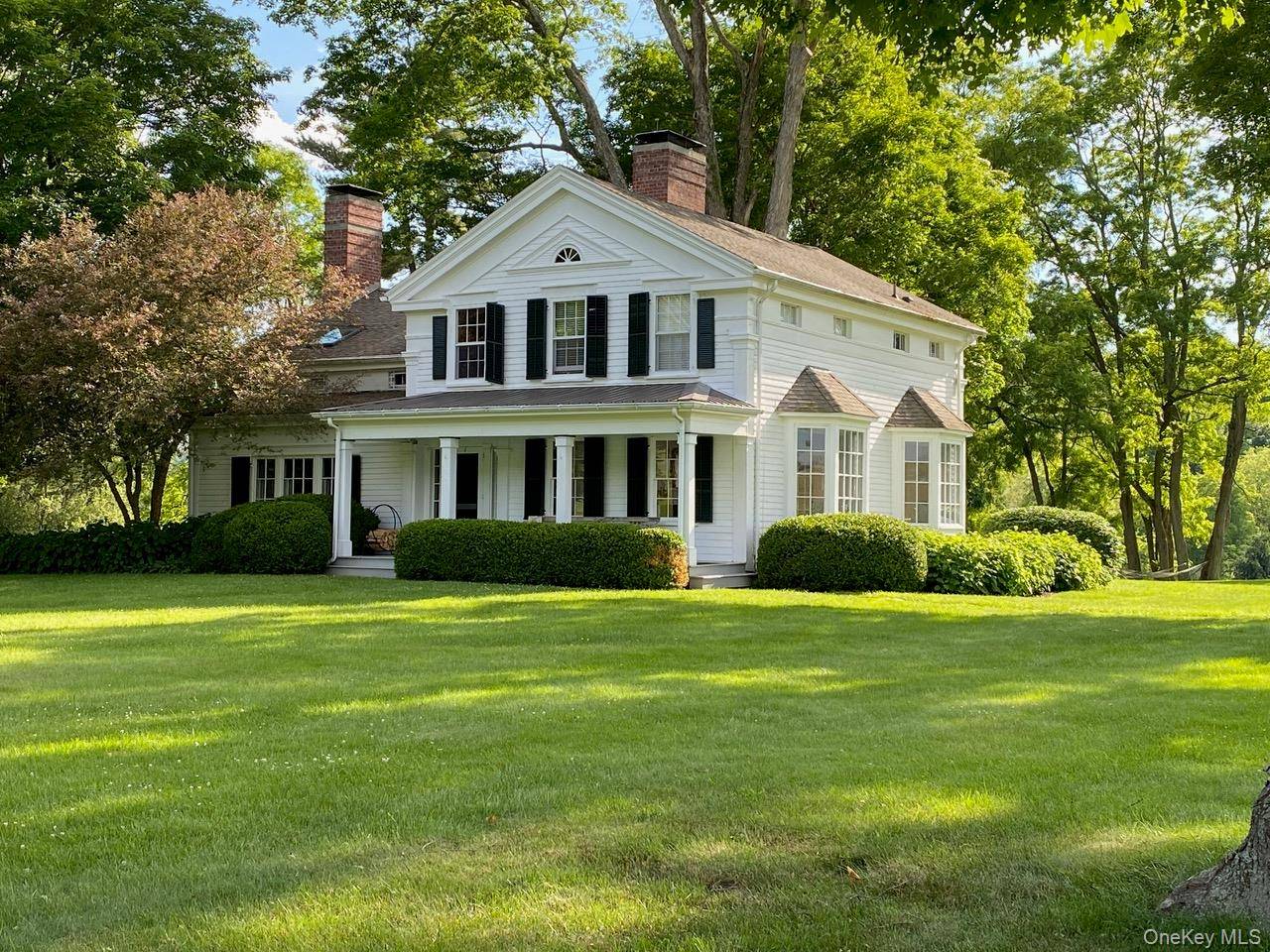 Casa com 10 Quartos à Venda em Pine Plains - Nova Iorque - EUA - 1