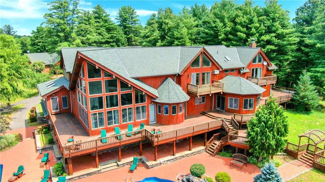 Casa de 12 Dormitorios en Venta en Monticello - NY - EE. UU. - 2