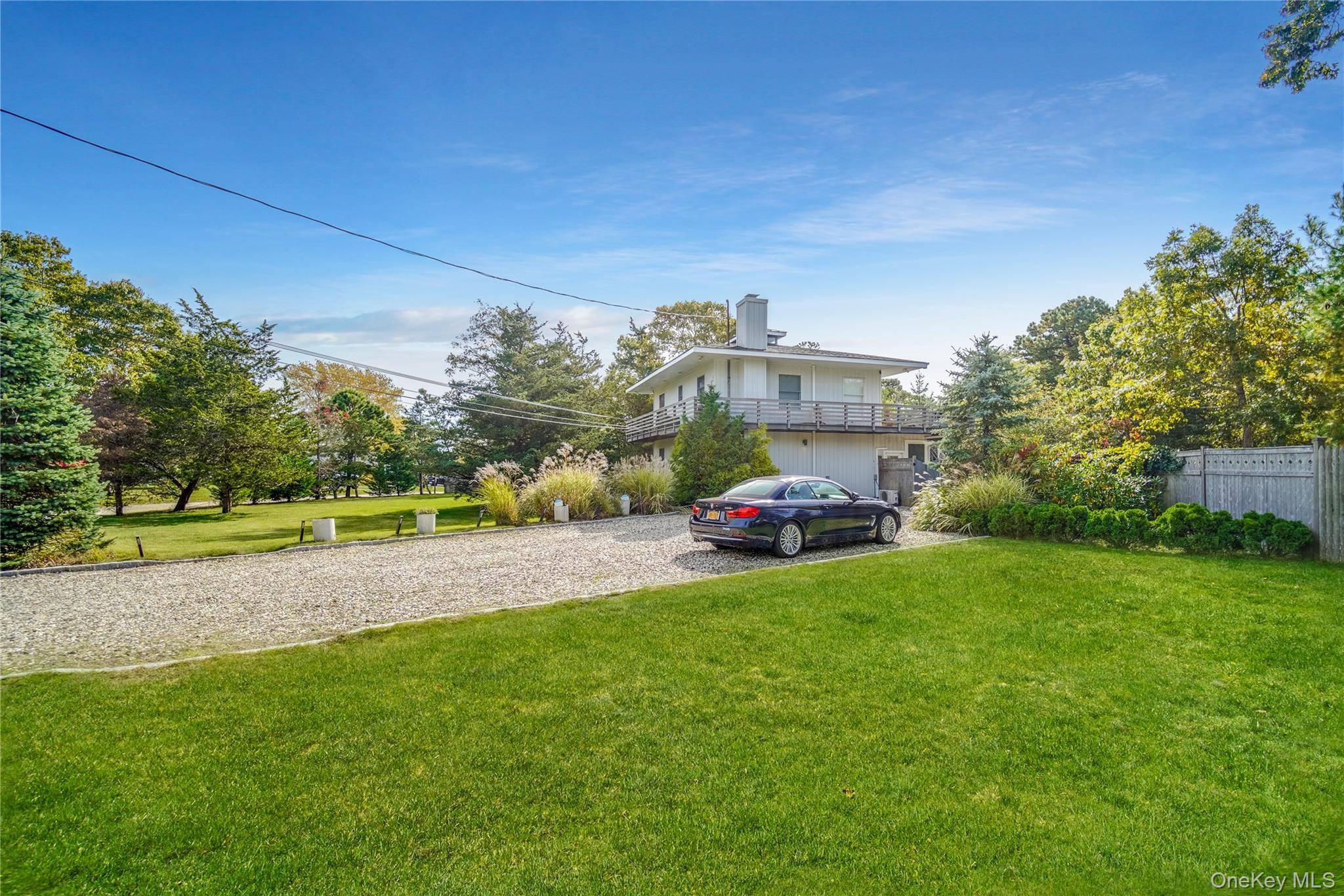 Casa de 2 Dormitorios Frente al Mar en Venta en Hampton Bays - Nueva York - EE. UU. - 2