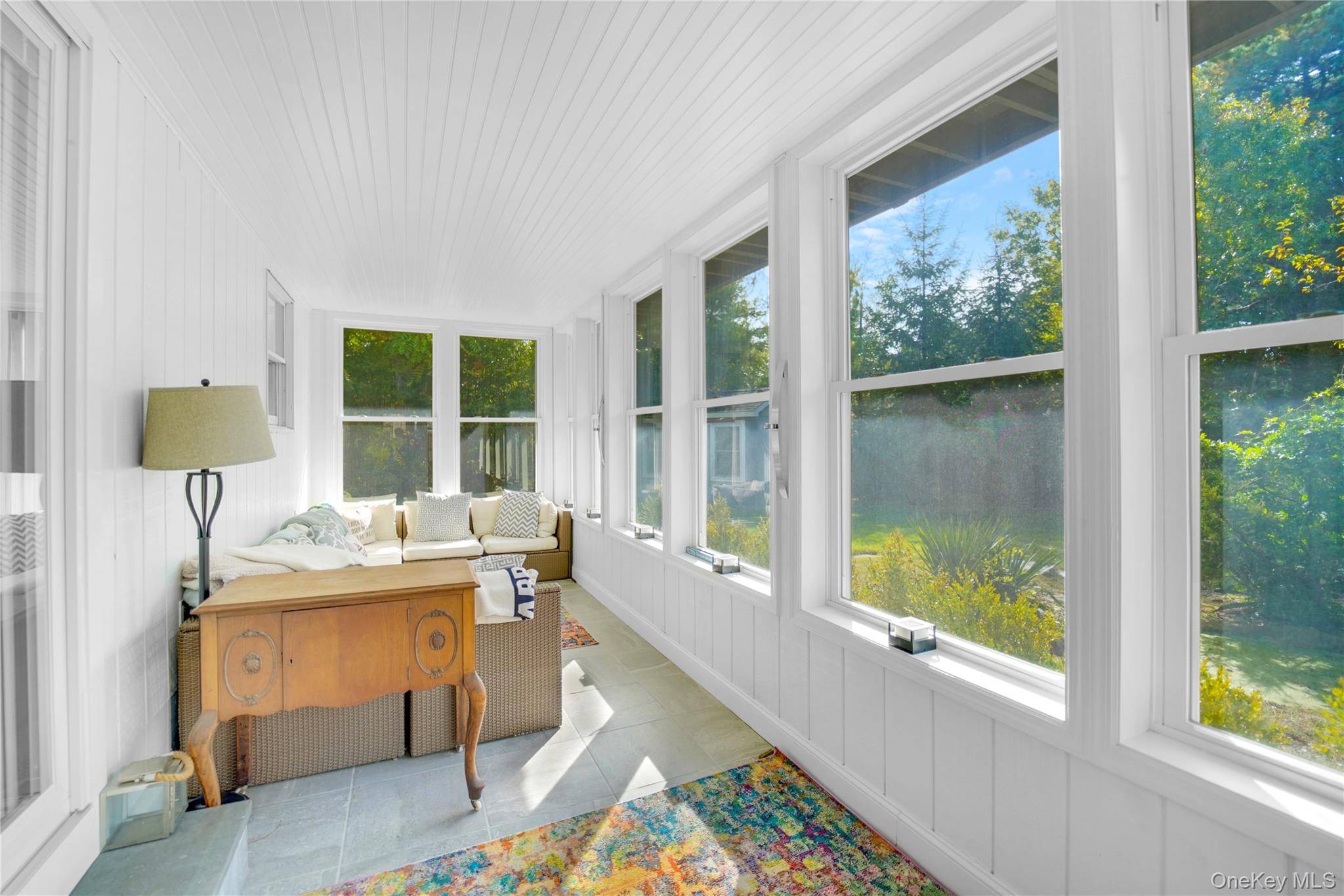 Casa de 2 Dormitorios Frente al Mar en Venta en Hampton Bays - Nueva York - EE. UU. - 8