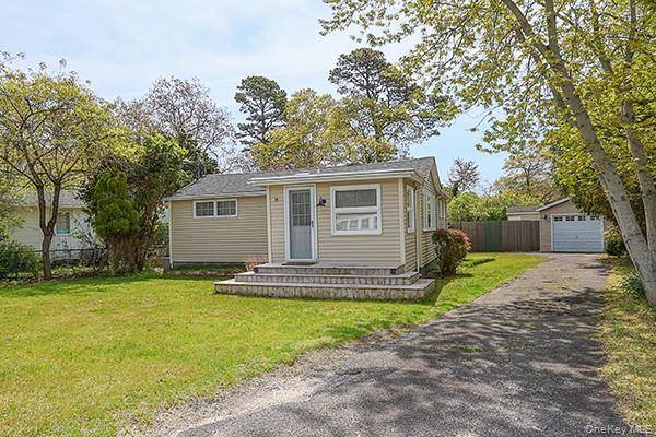 Casa com 2 Quartos à Venda em Hampton Bays - Nova Iorque - EUA - 1