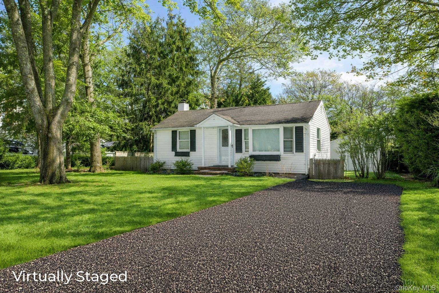 Casa com 2 Quartos à Venda em Hampton Bays - Nova Iorque - EUA - 1