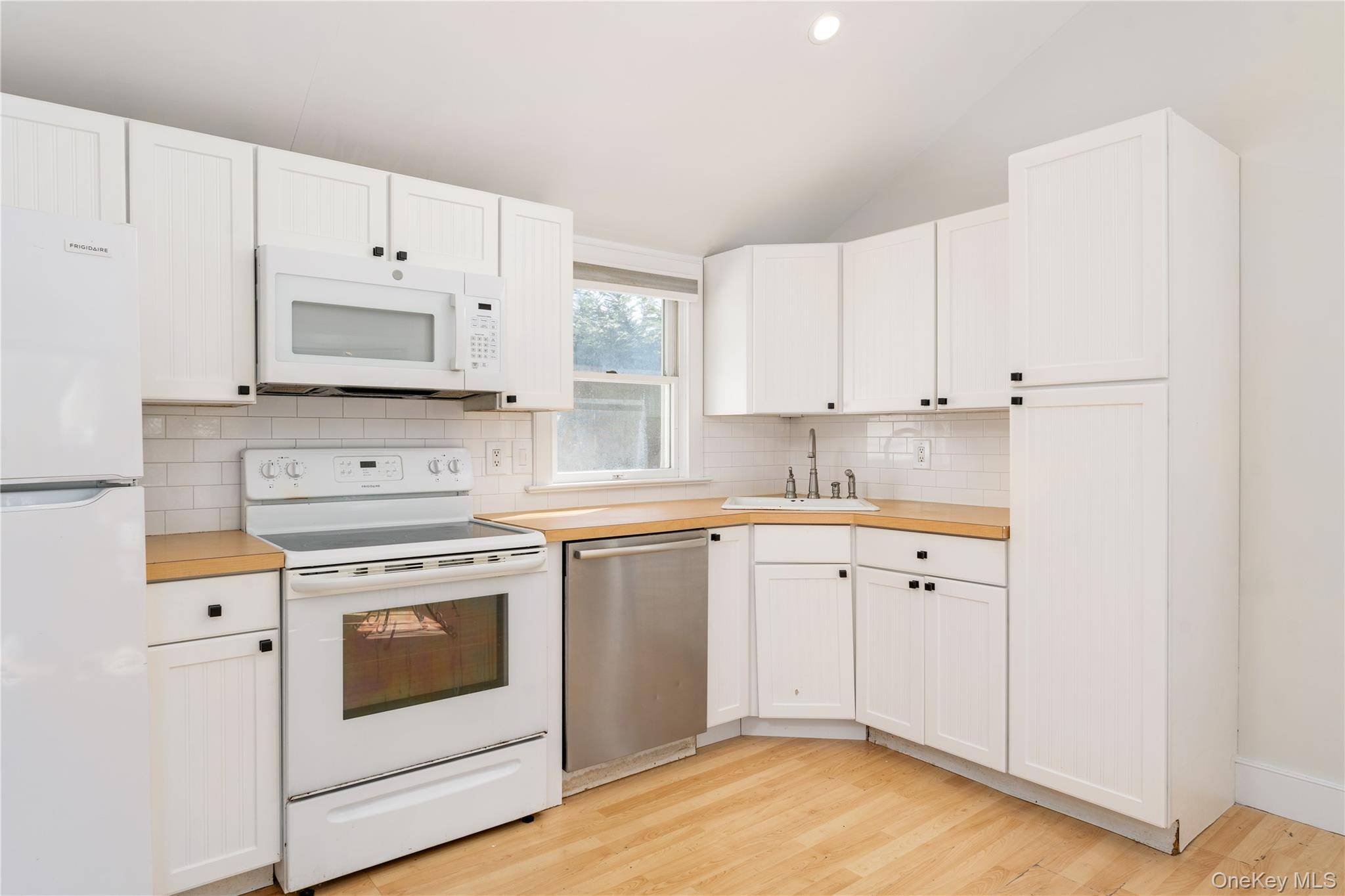 Casa com 2 Quartos à Venda em Hampton Bays - Nova Iorque - EUA - 4