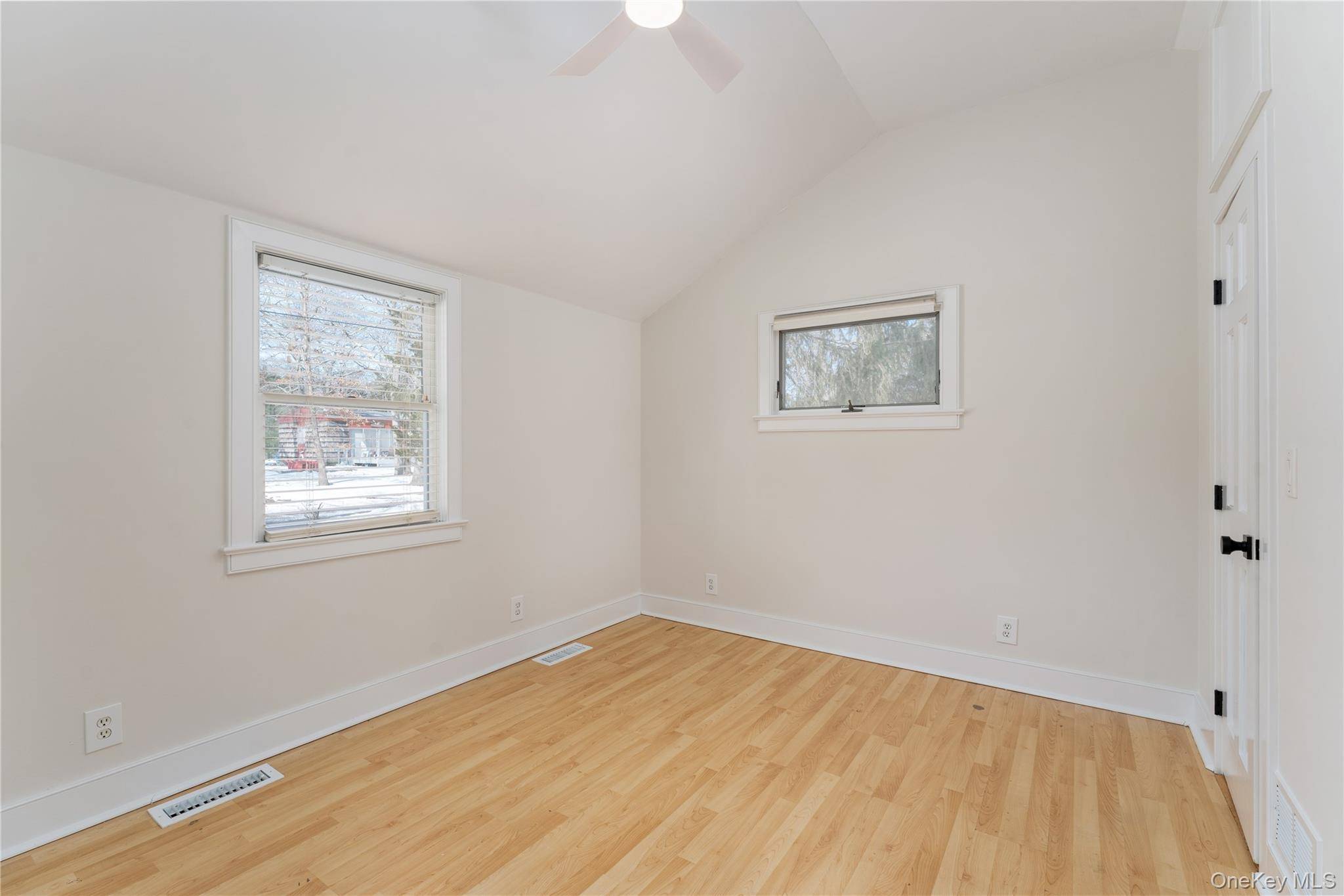 Casa com 2 Quartos à Venda em Hampton Bays - Nova Iorque - EUA - 5