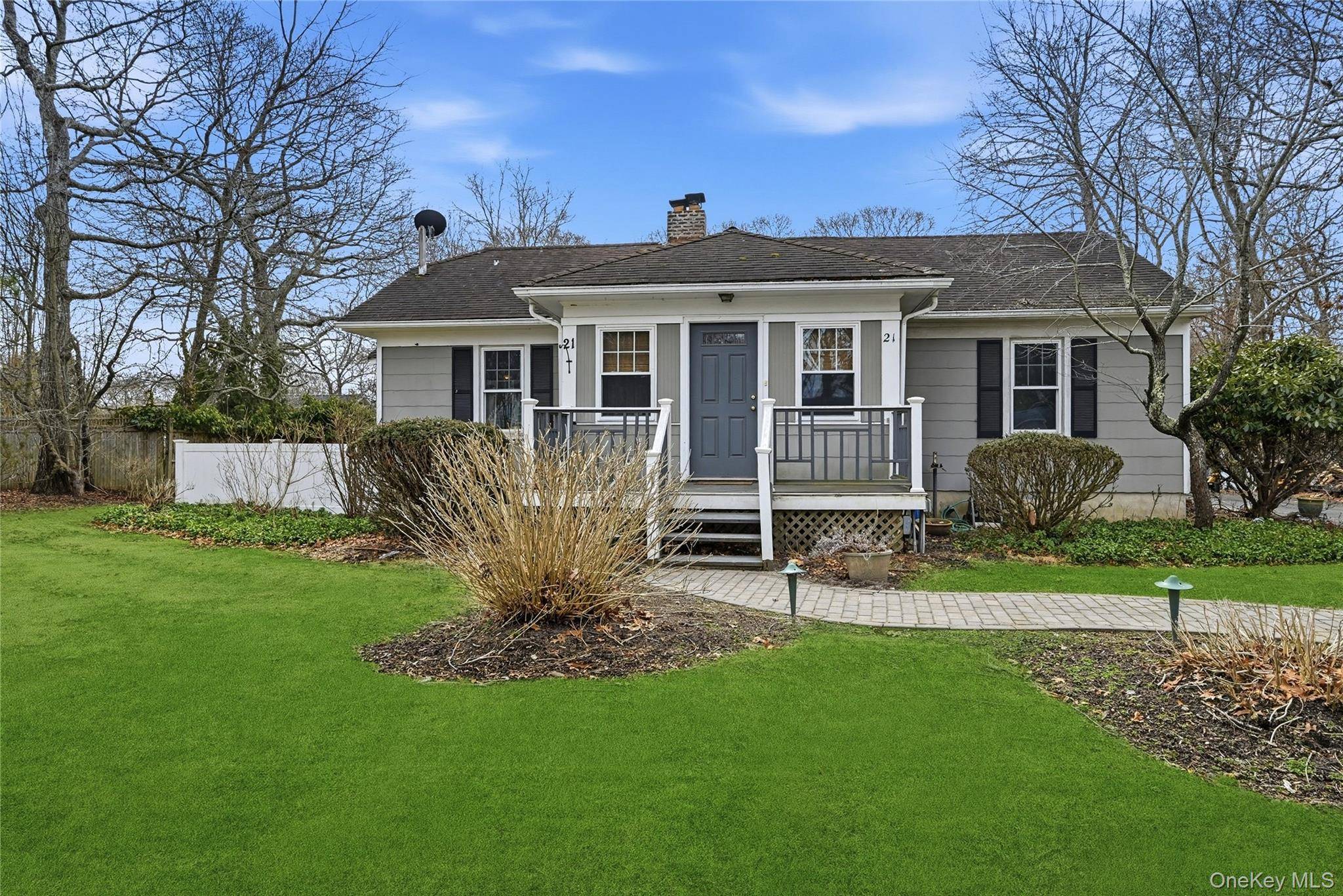 Casa com 2 Quartos à Venda em Hampton Bays - Nova Iorque - EUA - 1