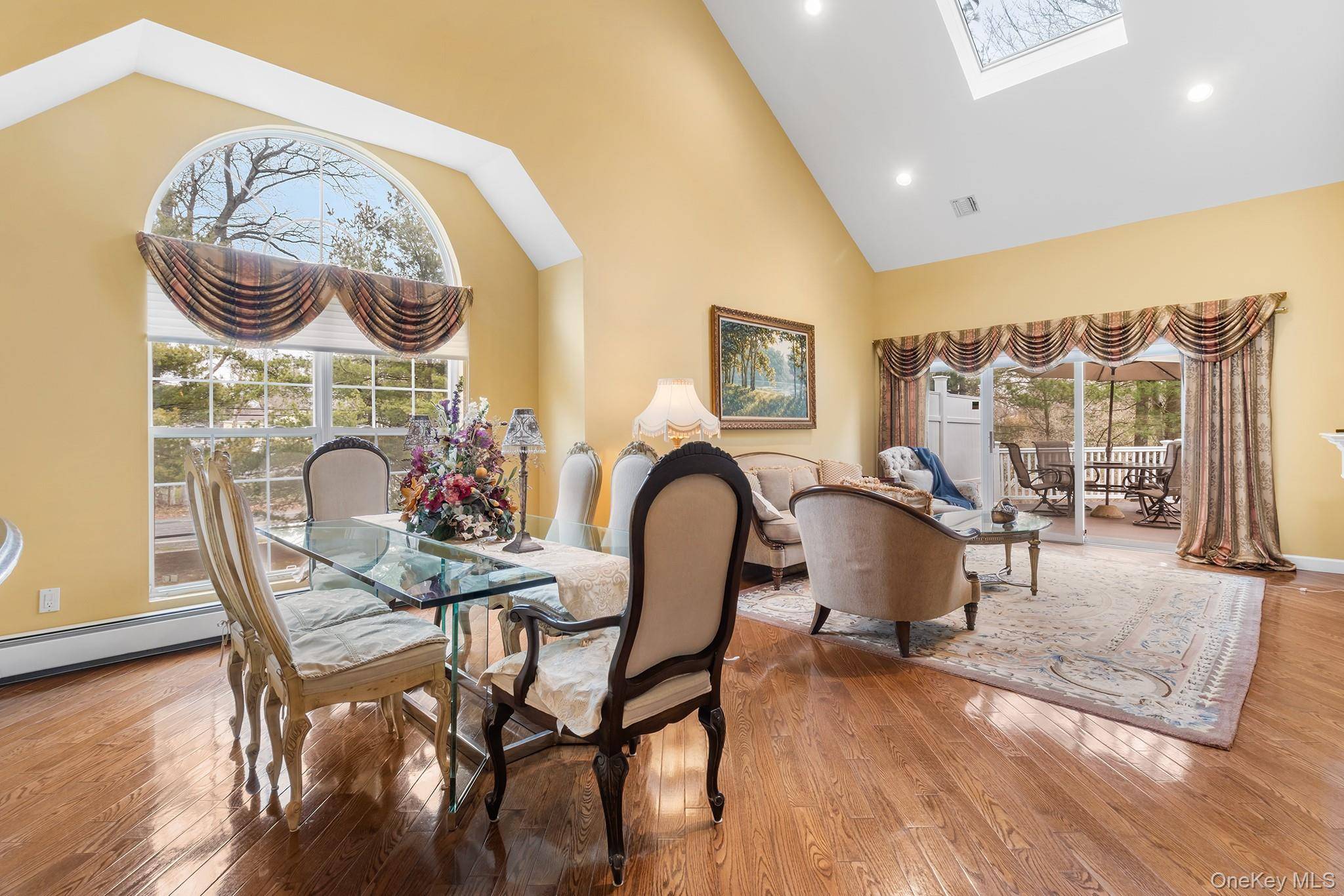 Casa de 2 Dormitorios en Venta en Huntington - Nueva York - EE. UU. - 6