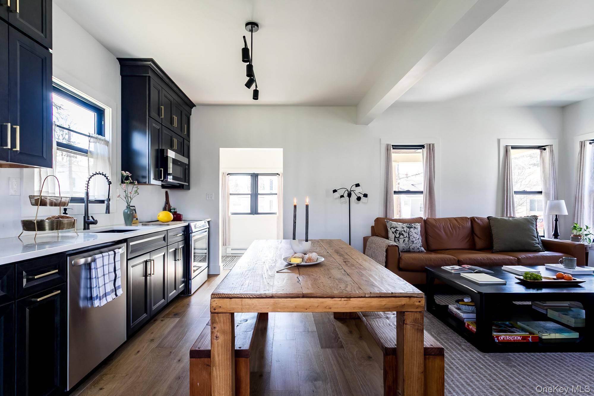 Casa com 2 Quartos à Venda em Hyde Park - Nova Iorque - EUA - 2