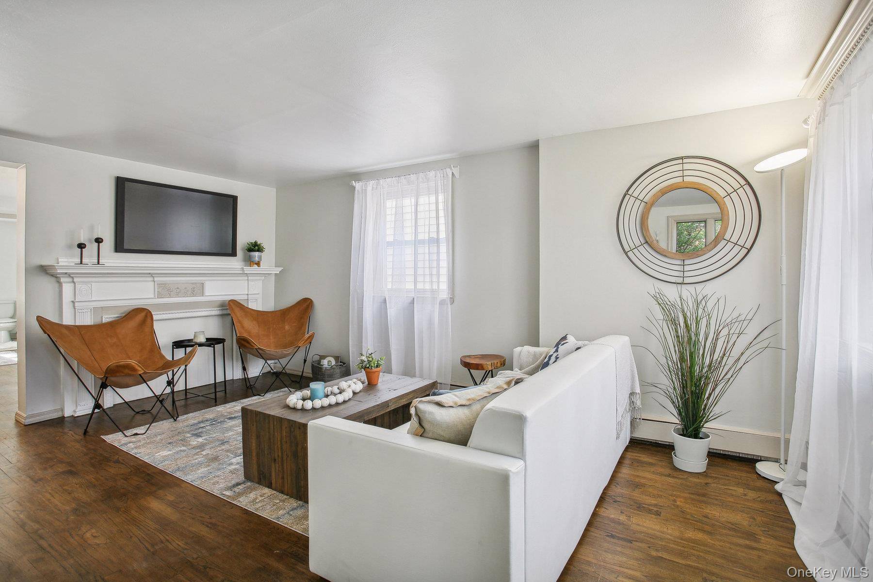Casa com 2 Quartos à Venda em Locust Valley - Nova Iorque - EUA - 3