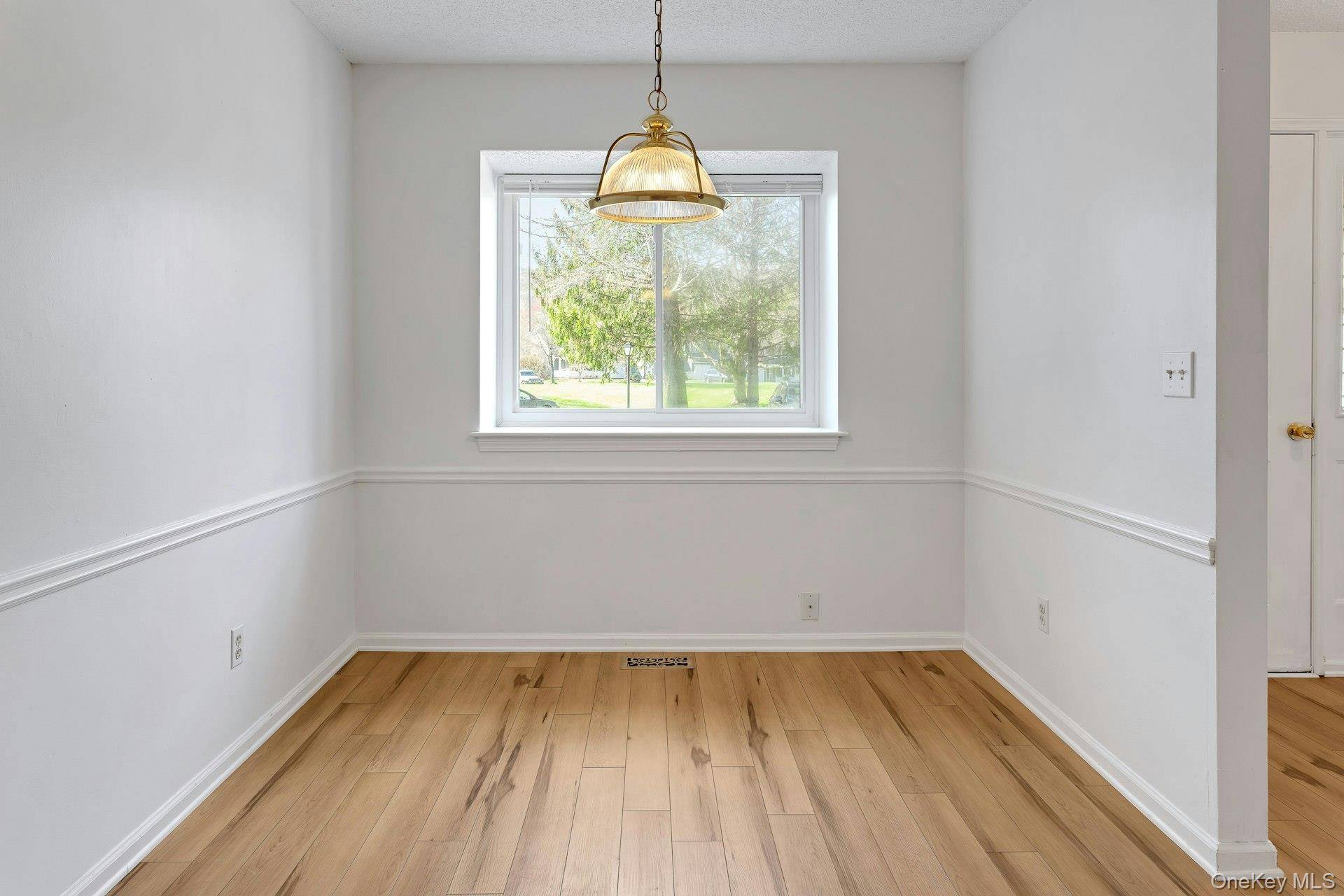 Casa de 2 Dormitorios en Venta en Pawling - Nueva York - EE. UU. - 8