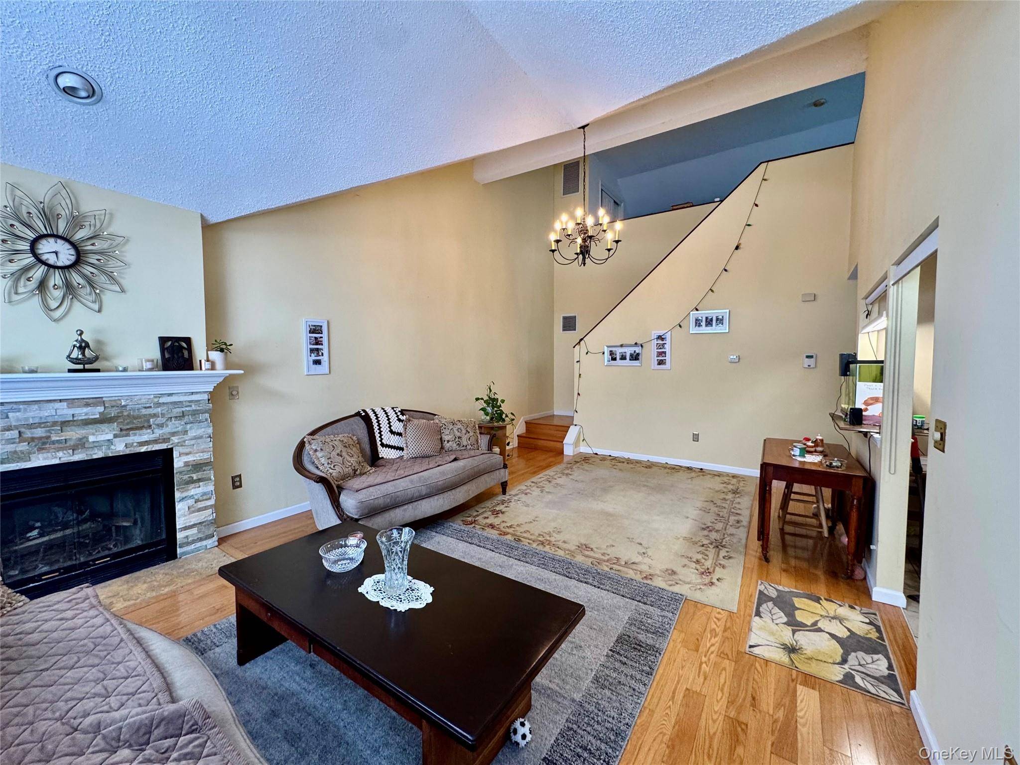 Casa de 2 Dormitorios en Venta en Pawling - Nueva York - EE. UU. - 3