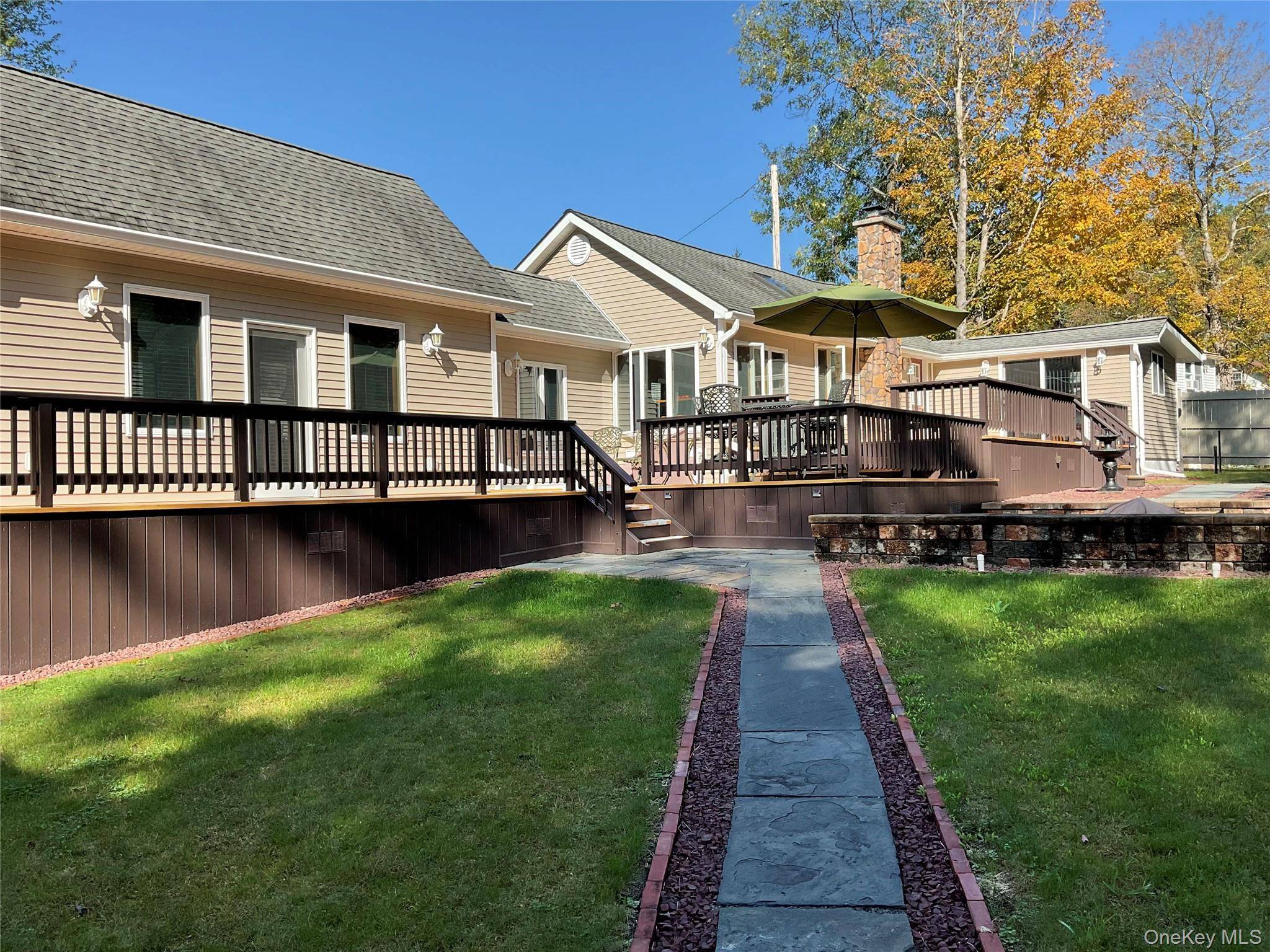 Casa com 2 Quartos à Venda em Rhinebeck - Nova Iorque - EUA - 1