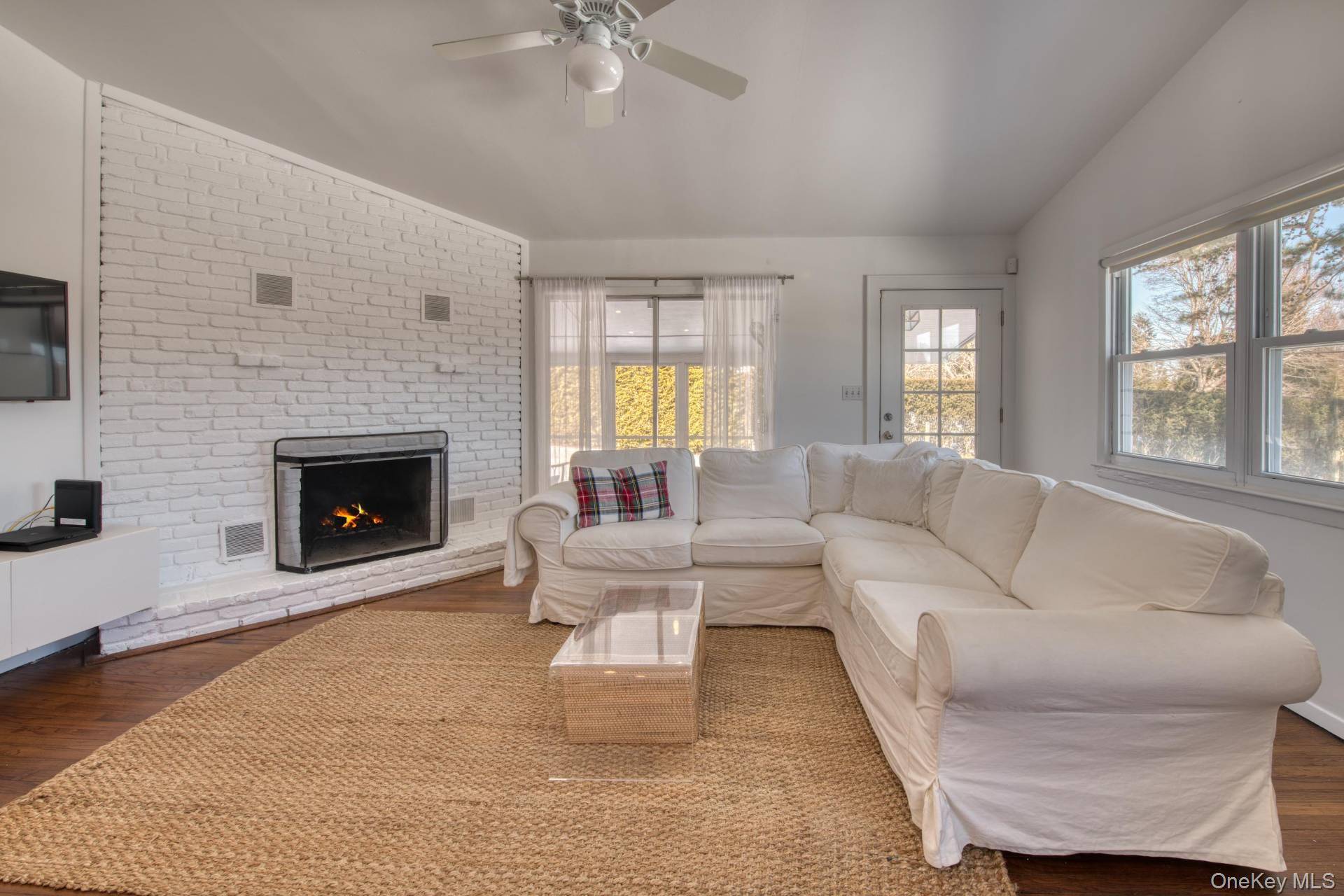 Casa com 3 Quartos à Beira-Mar à Venda em Hampton Bays - Nova Iorque - EUA - 3