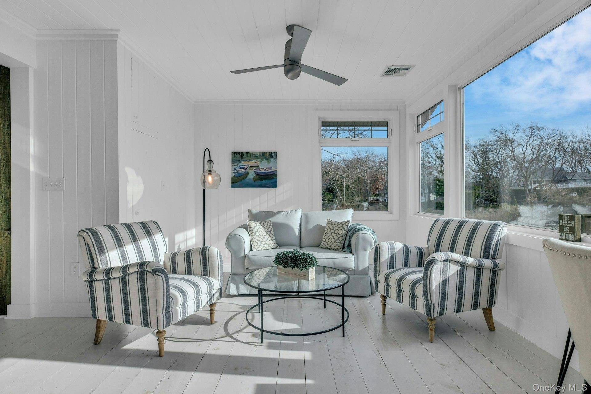 Casa de 3 Dormitorios Frente al Mar en Venta en Hampton Bays - Nueva York - EE. UU. - 8