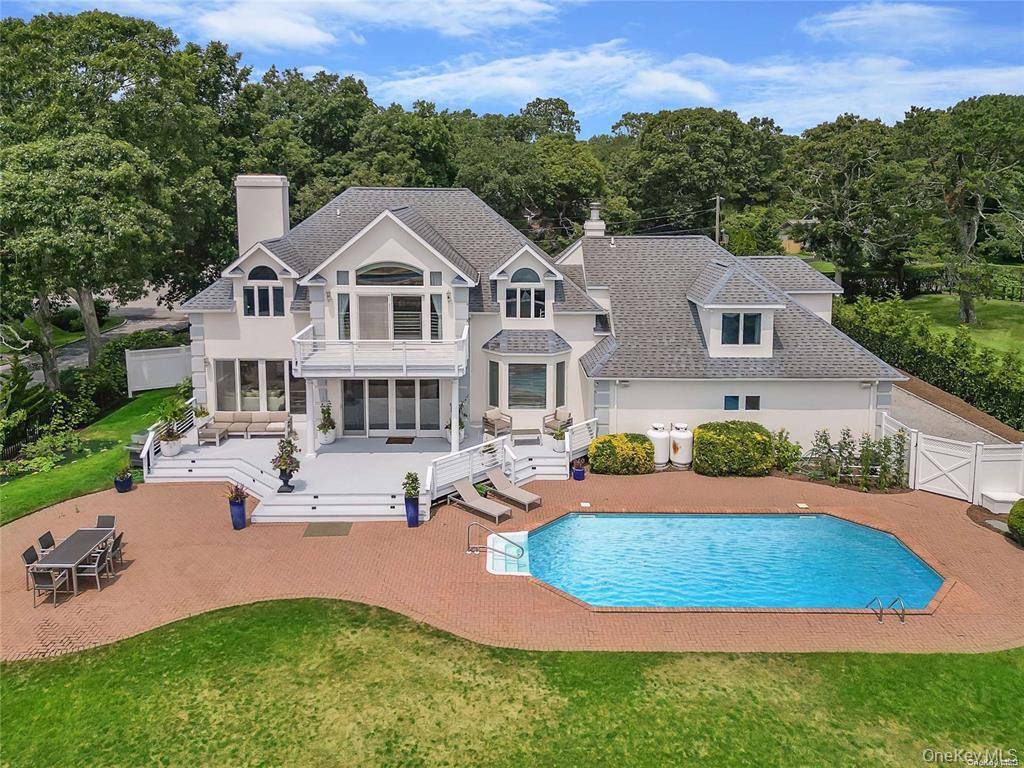 Casa com 3 Quartos à Beira-Mar à Venda em Hampton Bays - Nova Iorque - EUA - 2