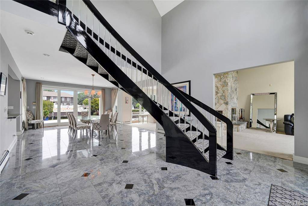 Casa com 3 Quartos à Beira-Mar à Venda em Hampton Bays - Nova Iorque - EUA - 8