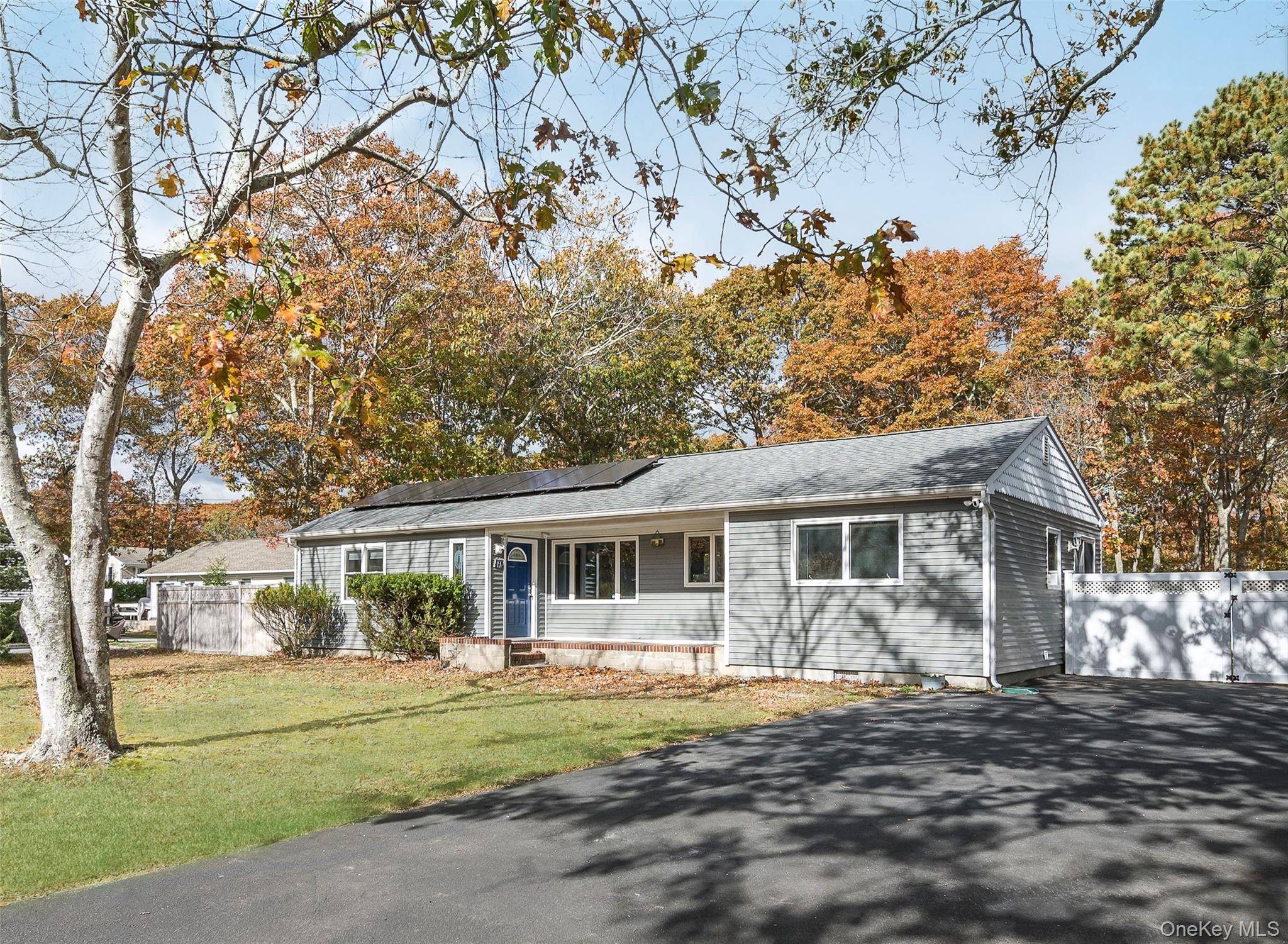 Casa com 3 Quartos à Beira-Mar à Venda em Hampton Bays - Nova Iorque - EUA - 1