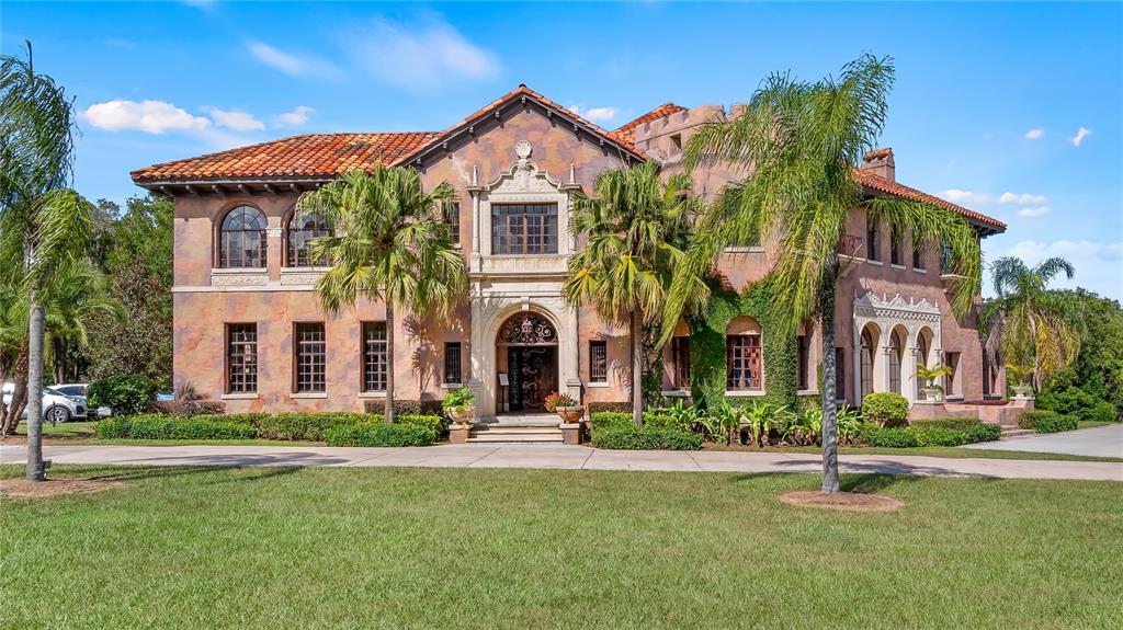 3 Bedroom Home for Sale in Howey In The Hills - Florida - USA - 5