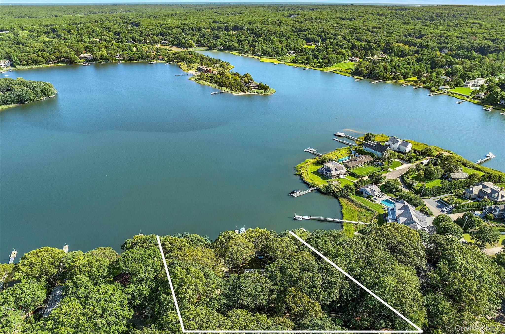 Casa de 3 Dormitorios Frente al Mar en Venta en Sag Harbor - Nueva York - EE. UU. - 3