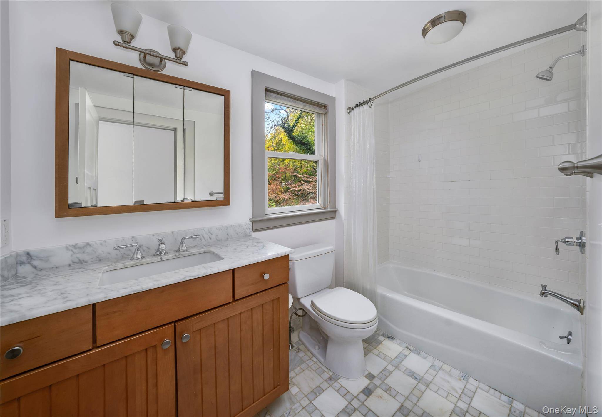 Casa com 3 Quartos à Venda em Bronxville - Nova Iorque - EUA - 4