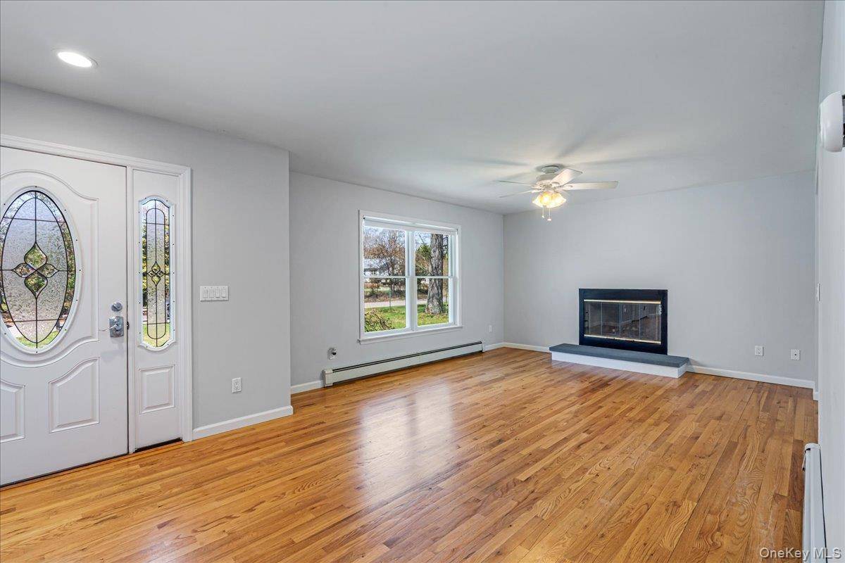 Casa com 3 Quartos à Venda em Hampton Bays - Nova Iorque - EUA - 3
