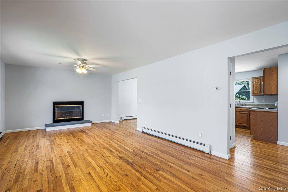 Casa com 3 Quartos à Venda em Hampton Bays - Nova Iorque - EUA - 4