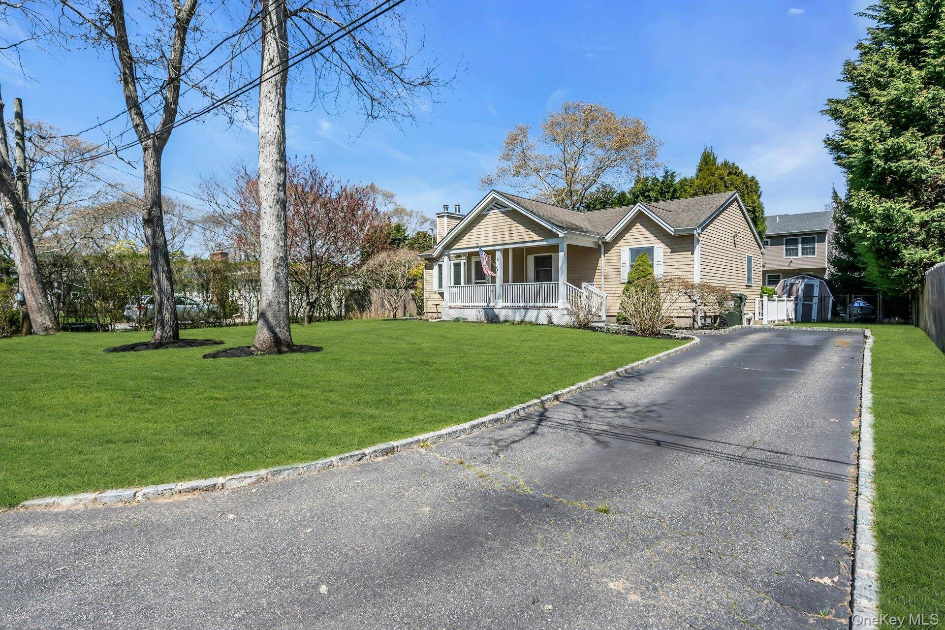 Casa com 3 Quartos à Venda em Hampton Bays - Nova Iorque - EUA - 3