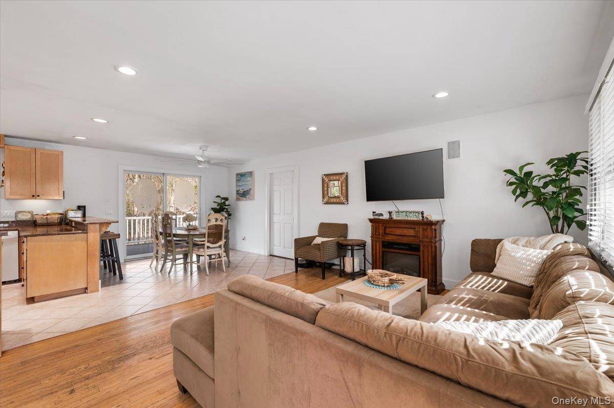 Casa com 3 Quartos à Venda em Hampton Bays - Nova Iorque - EUA - 6