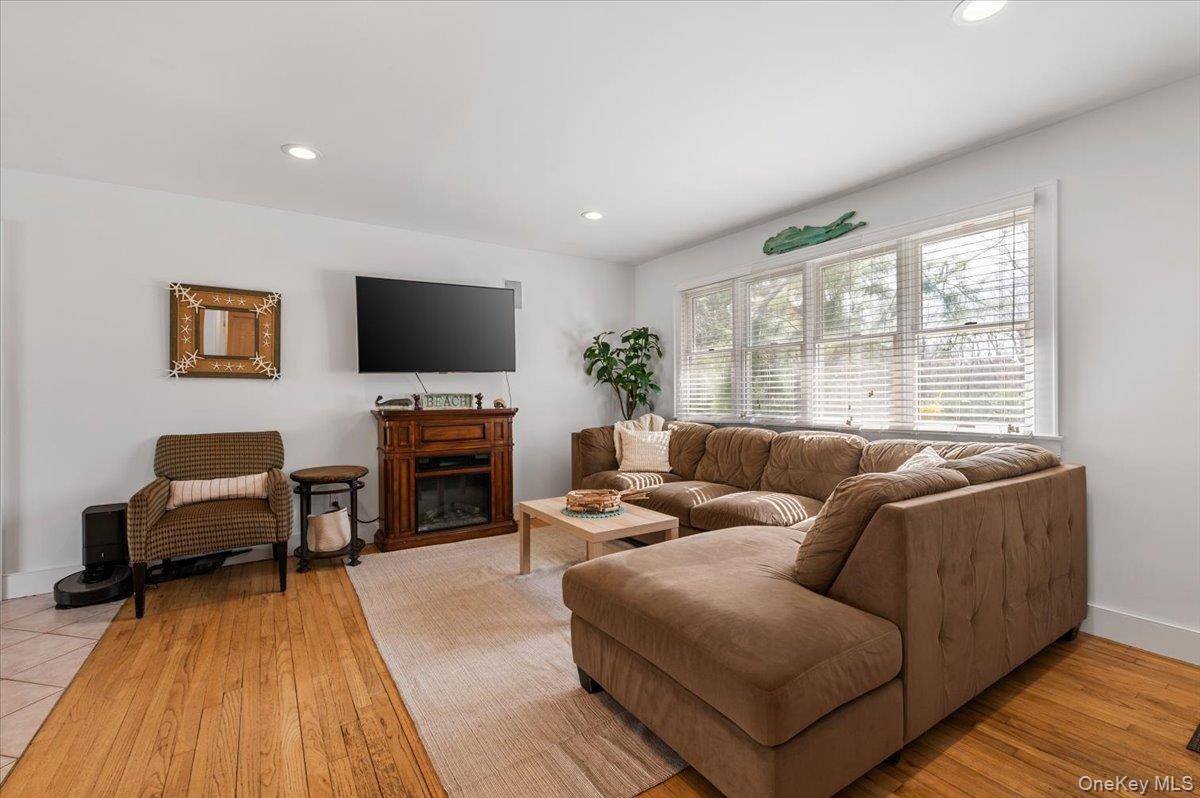 Casa com 3 Quartos à Venda em Hampton Bays - Nova Iorque - EUA - 7