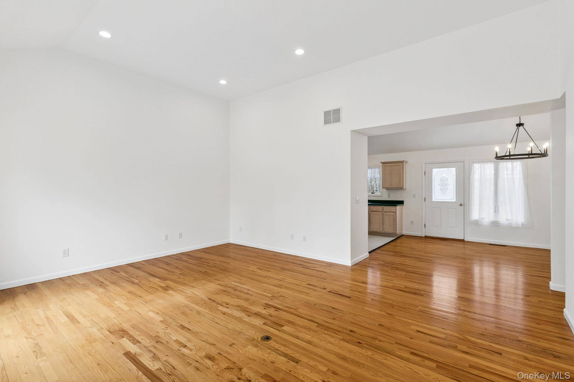 Casa com 3 Quartos à Venda em Hampton Bays - Nova Iorque - EUA - 8