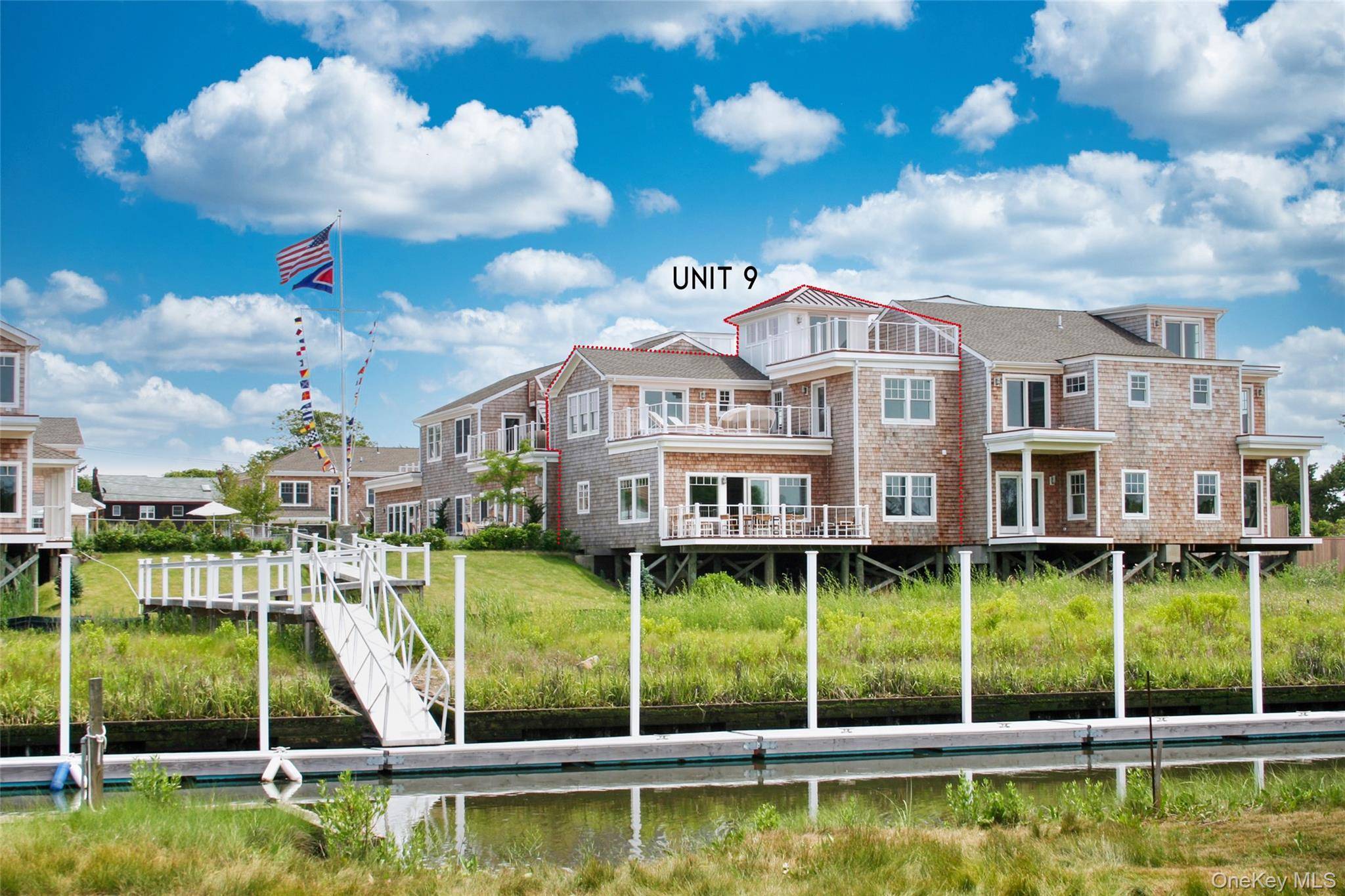 Casa com 3 Quartos à Venda em Hampton Bays - Nova Iorque - EUA - 1