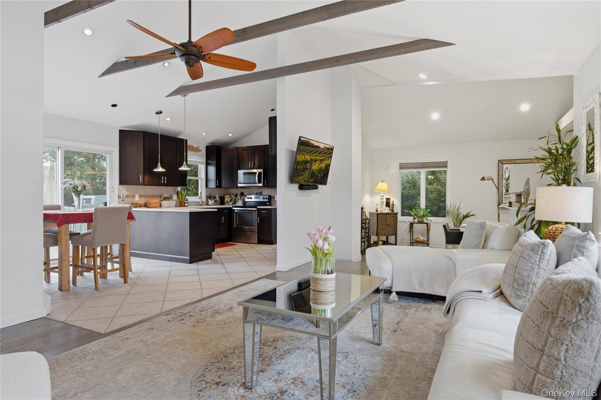 Casa com 3 Quartos à Venda em Hampton Bays - Nova Iorque - EUA - 6