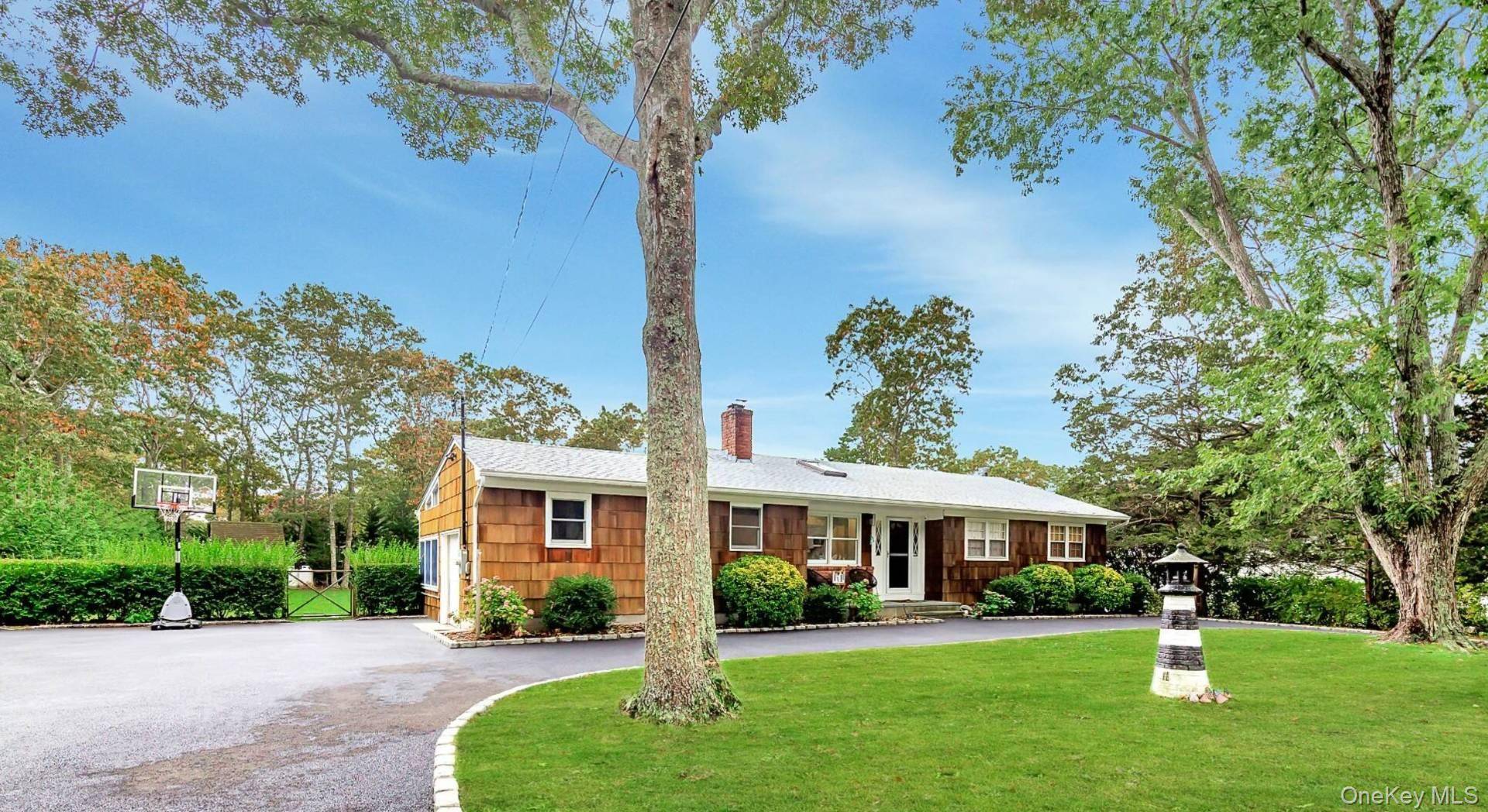 Casa com 3 Quartos à Venda em Hampton Bays - Nova Iorque - EUA - 2
