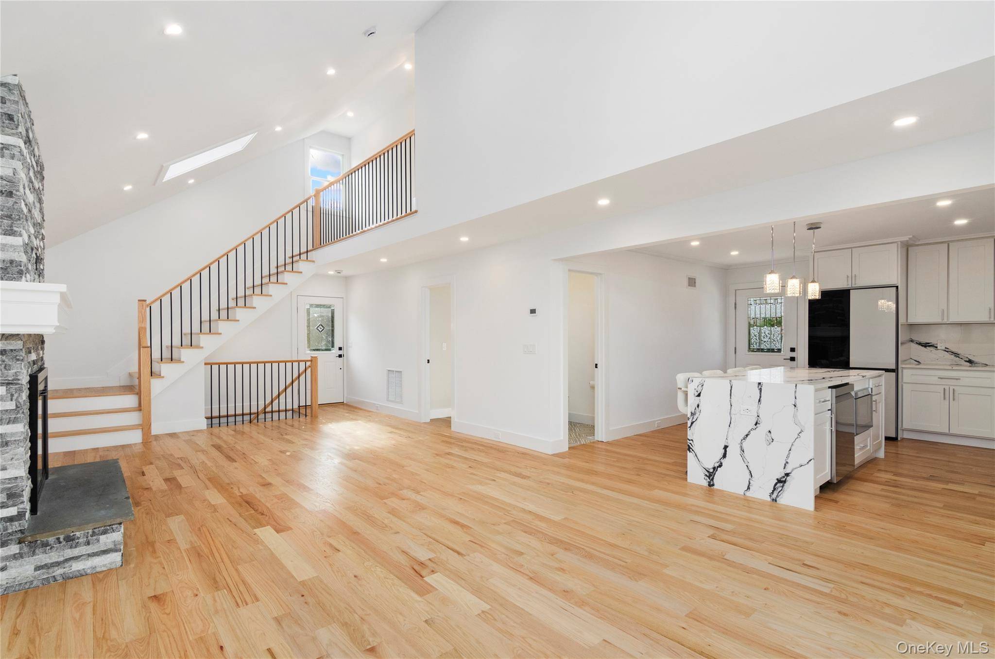 Casa com 3 Quartos à Venda em Hampton Bays - Nova Iorque - EUA - 8